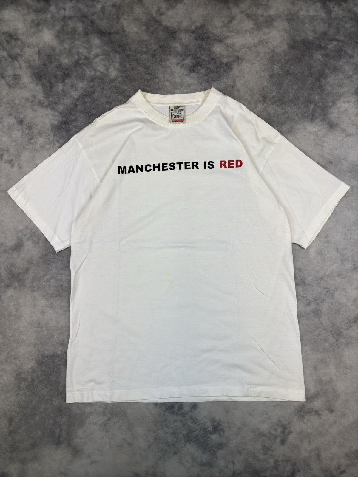 Vintage Vintage 90s Manchester is Red T shirt tee Oversize soccer Size US XL / EU 56 / 4 - 1 Thumbnail