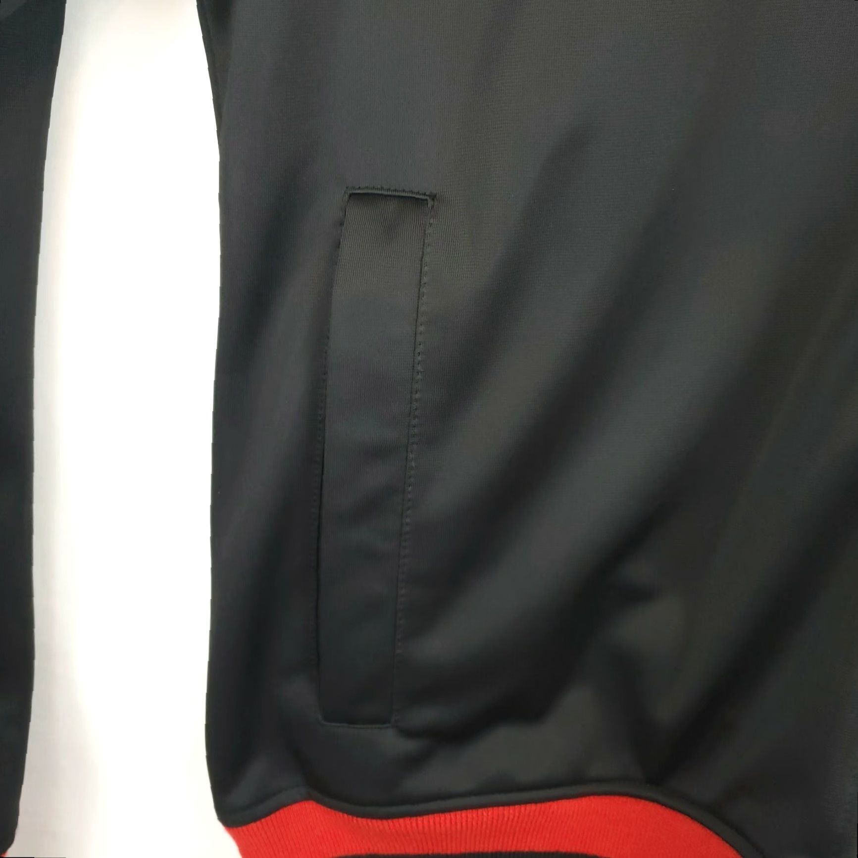 Guess GUESS Jacket Adult Medium Black Full Zip Pockets Embroidered Logo Mens M Brand: GUESS Type: Jacket Model: Guess Product Line: Guess Ladies? No. Size US M / EU 48-50 / 2 - 3 Thumbnail