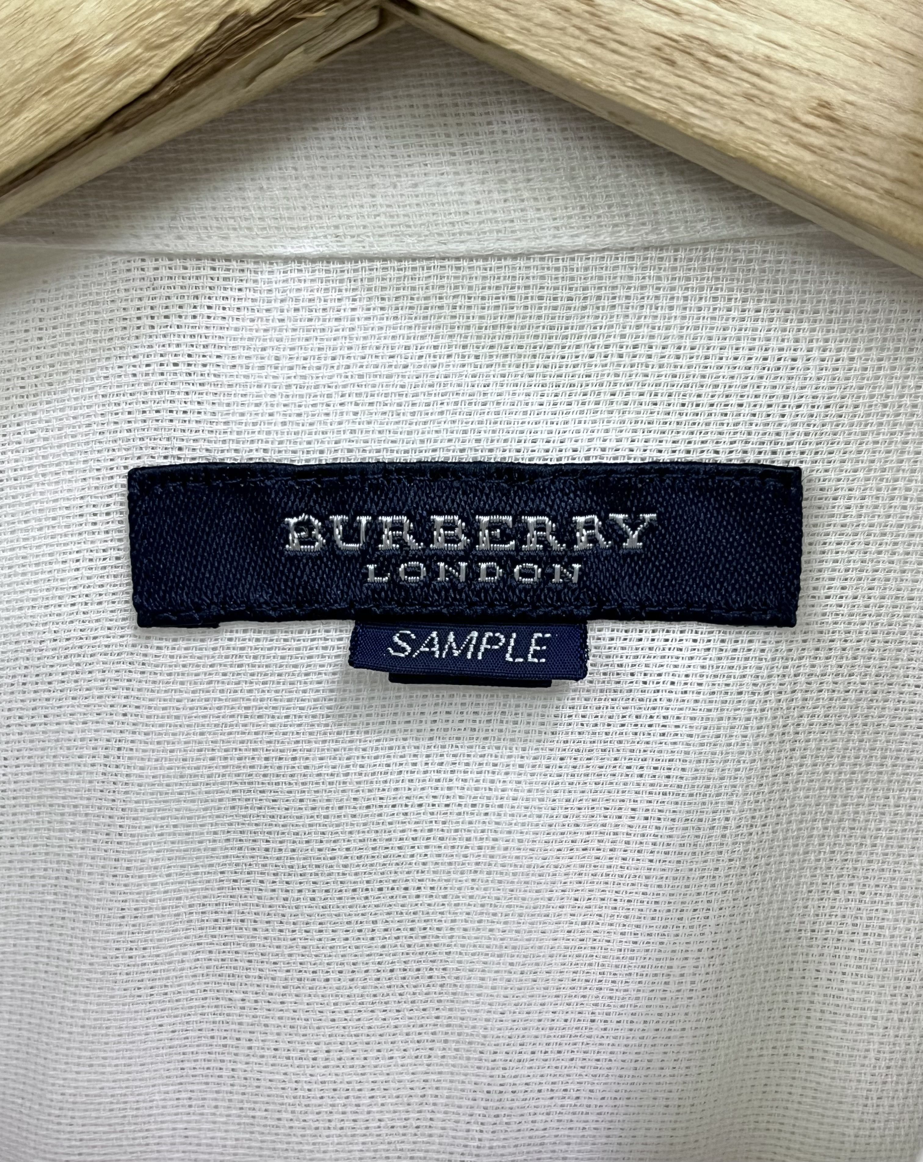 Burberry 🔥Burberry London SAMPLE Epaulet Mesh Shirt Medium Size M / US 6-8 / IT 42-44 - 7 Thumbnail