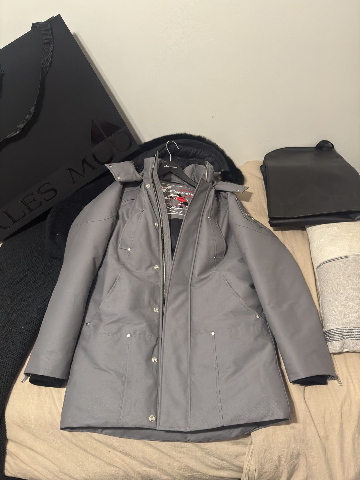 Moose Knuckles MOOSE KNUCKLE ORIGINAL SHEARLING TRIM STIRLING PARKA Size US S / EU 44-46 / 1 - 1 Thumbnail