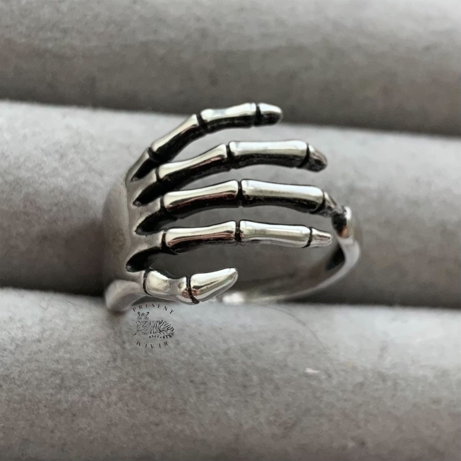 Japanese Brand × Vintage Skeleton Hand Adjustable Ring Size ONE SIZE - 1 Thumbnail