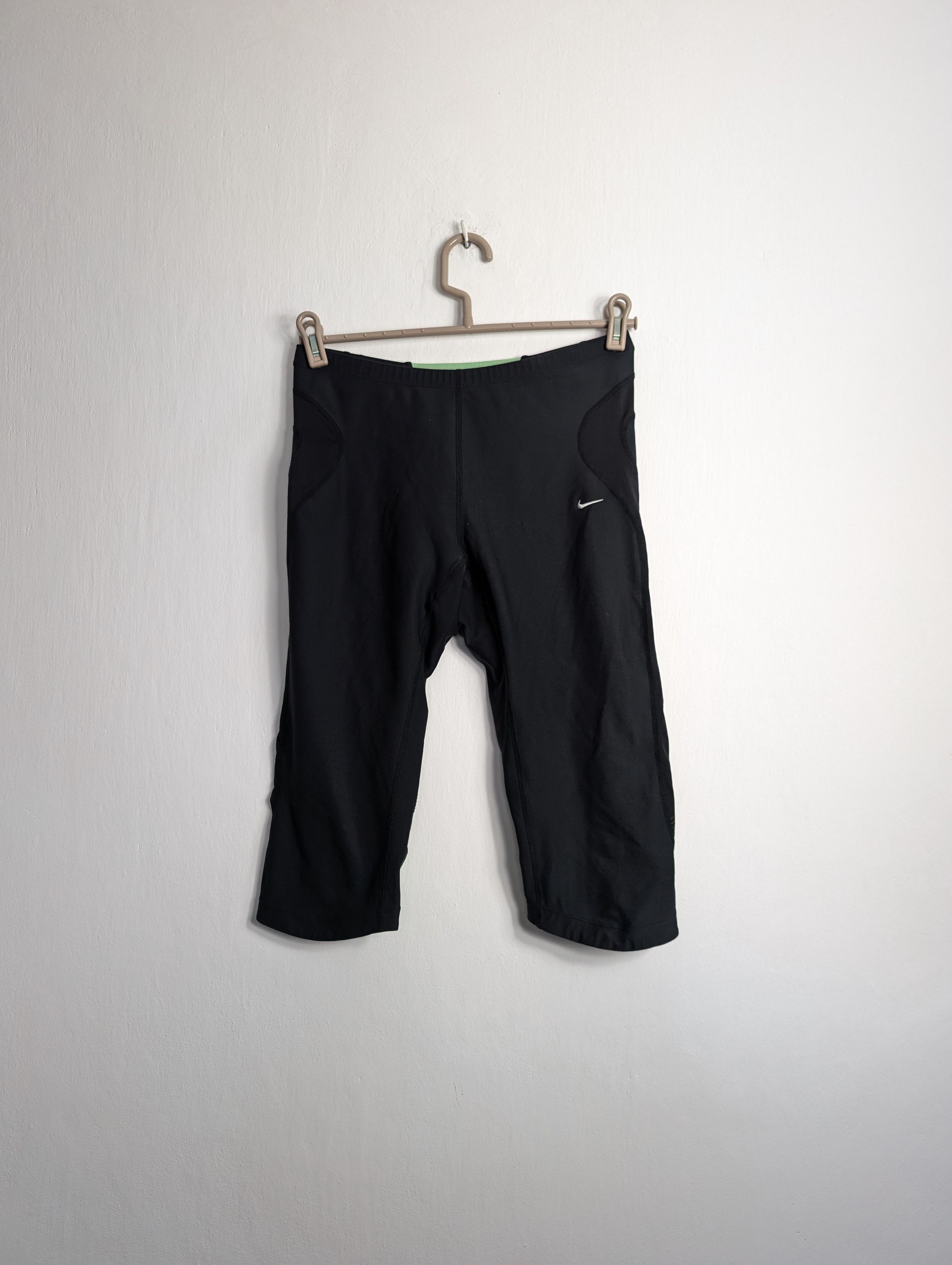 Nike Nike Sportswear Leggings Cycling Gym Fitness Activewear Size 30" / US 8 / IT 44 - 1 Thumbnail
