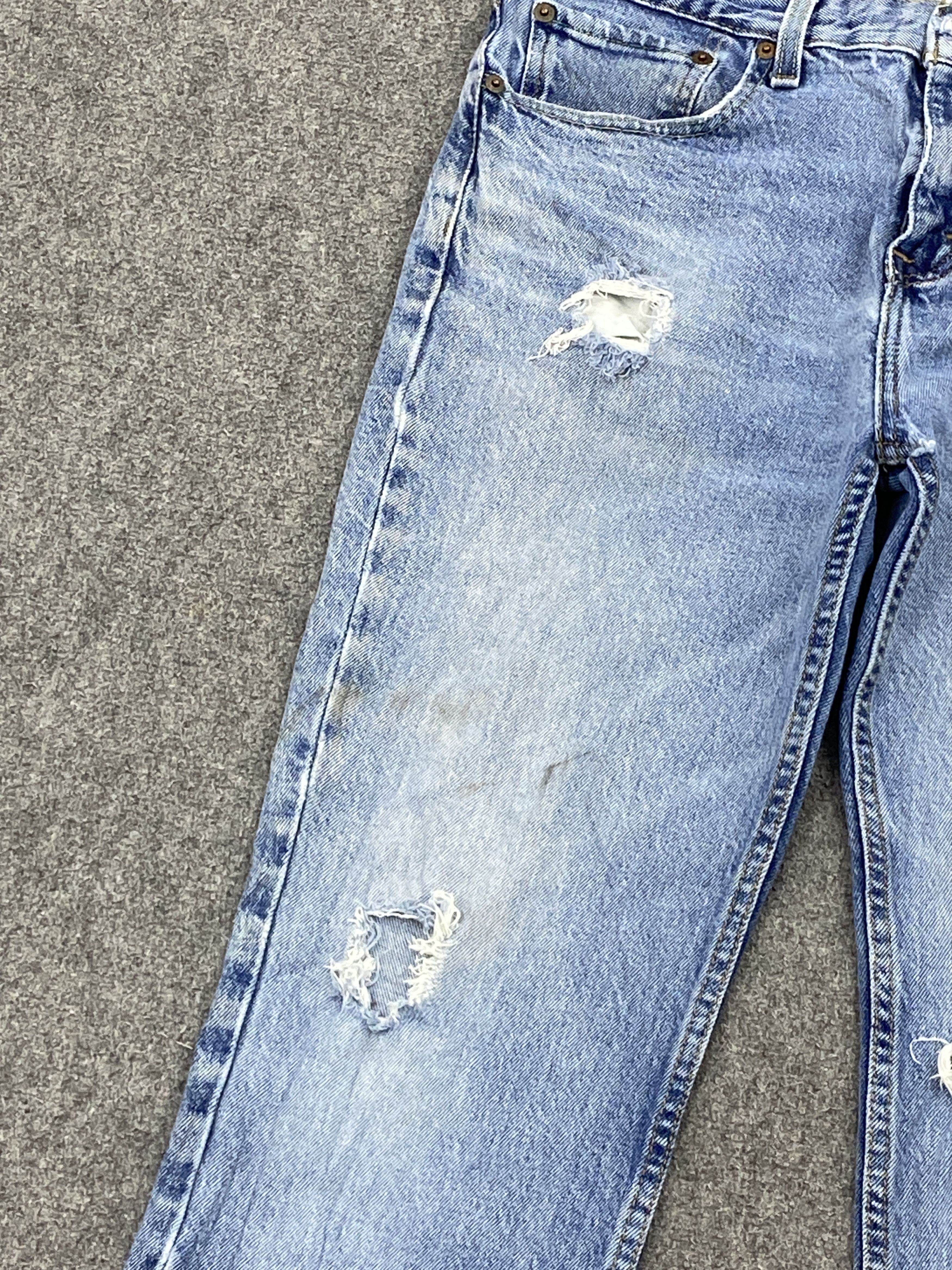 Levi's Distressed Light Wash Vintage Levis 511 Jeans DP2677 Size US 32 / EU 48 - 9 Thumbnail