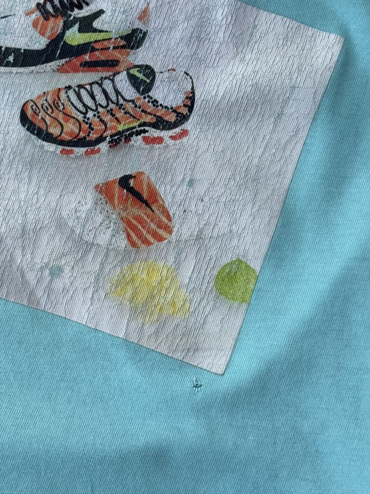 Nike Nike Vintage T Shirt big logo center swoosh Size US L / EU 52-54 / 3 - 3 Thumbnail