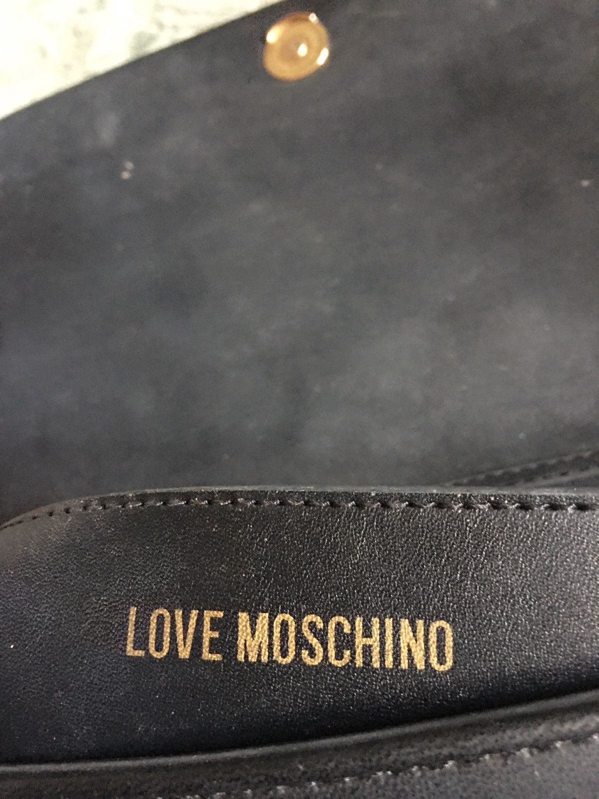 Love Moschino LOVE MOSCHINO Black Quilted Oblong Crossbody Shoulder Bag Size ONE SIZE - 11 Thumbnail