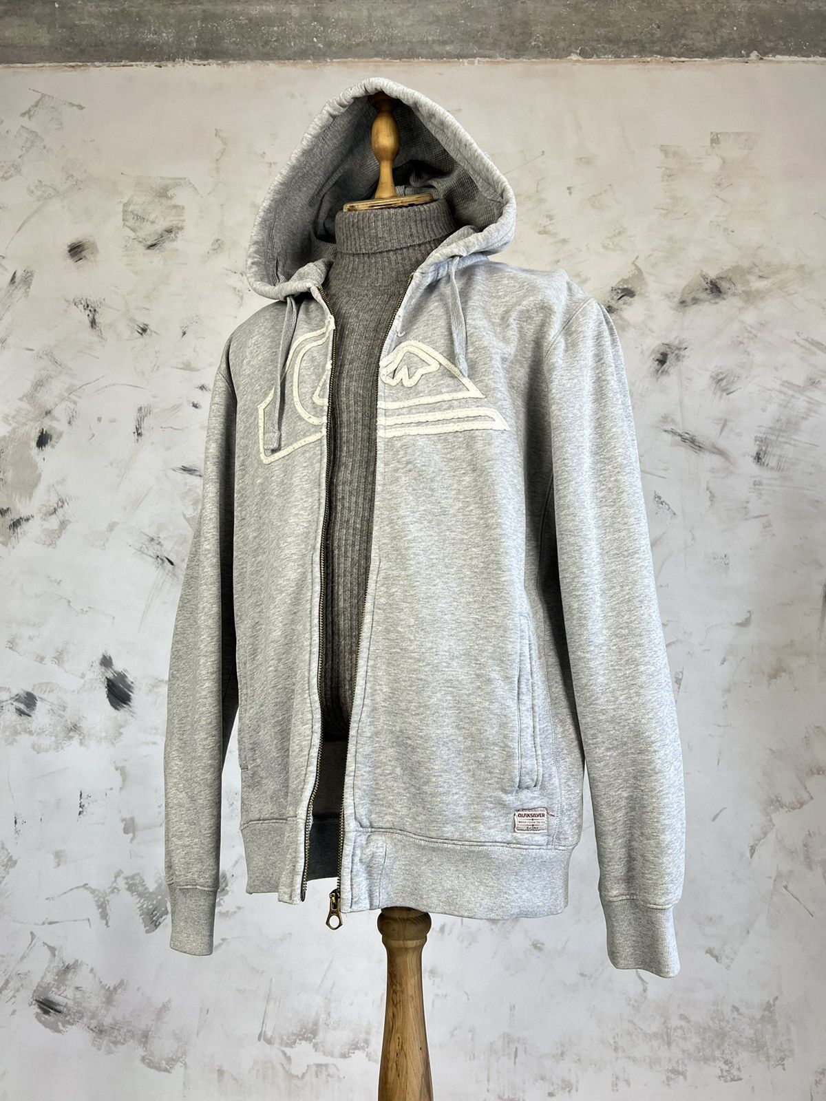 Quiksilver Vintage Quiksilver Hoodie Size L Size US L / EU 52-54 / 3 - 1 Thumbnail