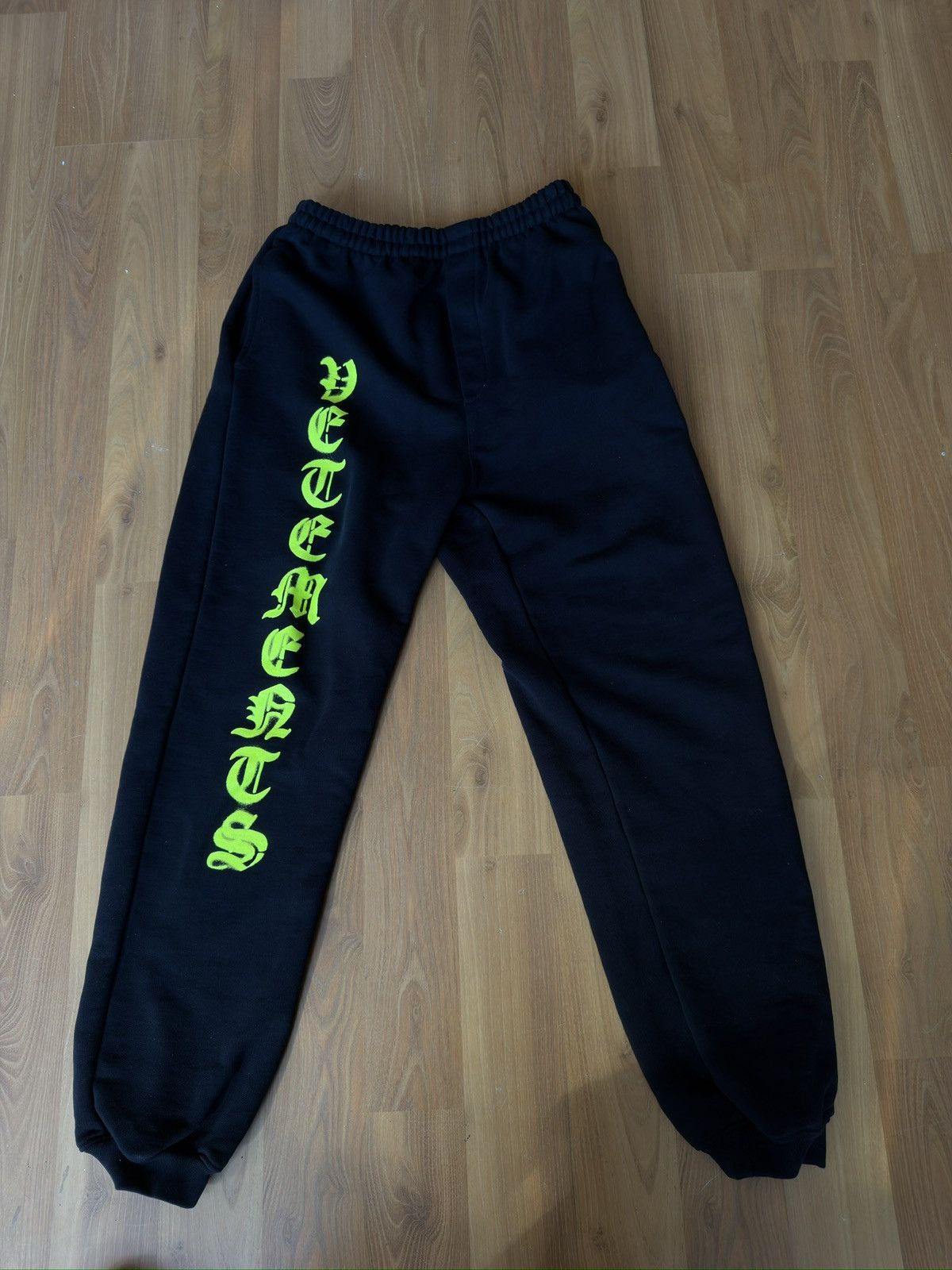 Vetements Vetements sweatpants Size US 32 / EU 48 - 1 Thumbnail