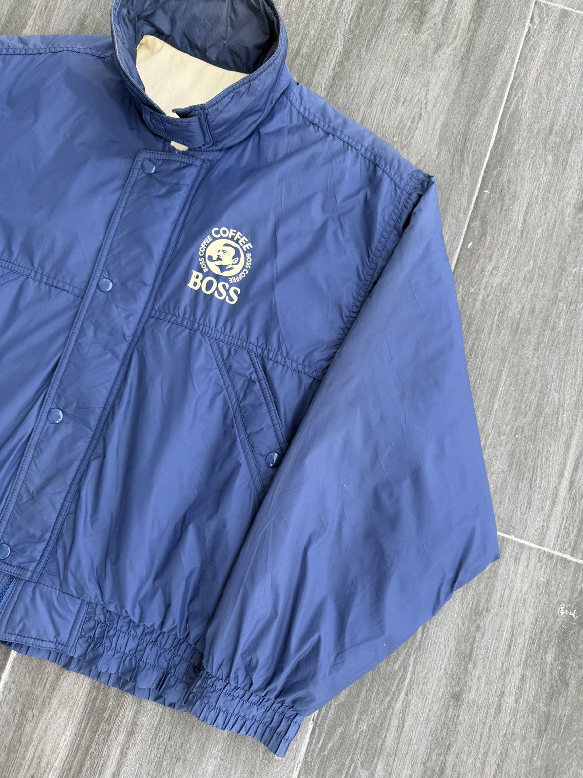 Japanese Brand Vintage 90’s SUNTORY COFFEE BOSS Puffer Bomber Jacket Size US L / EU 52-54 / 3 - 4 Thumbnail