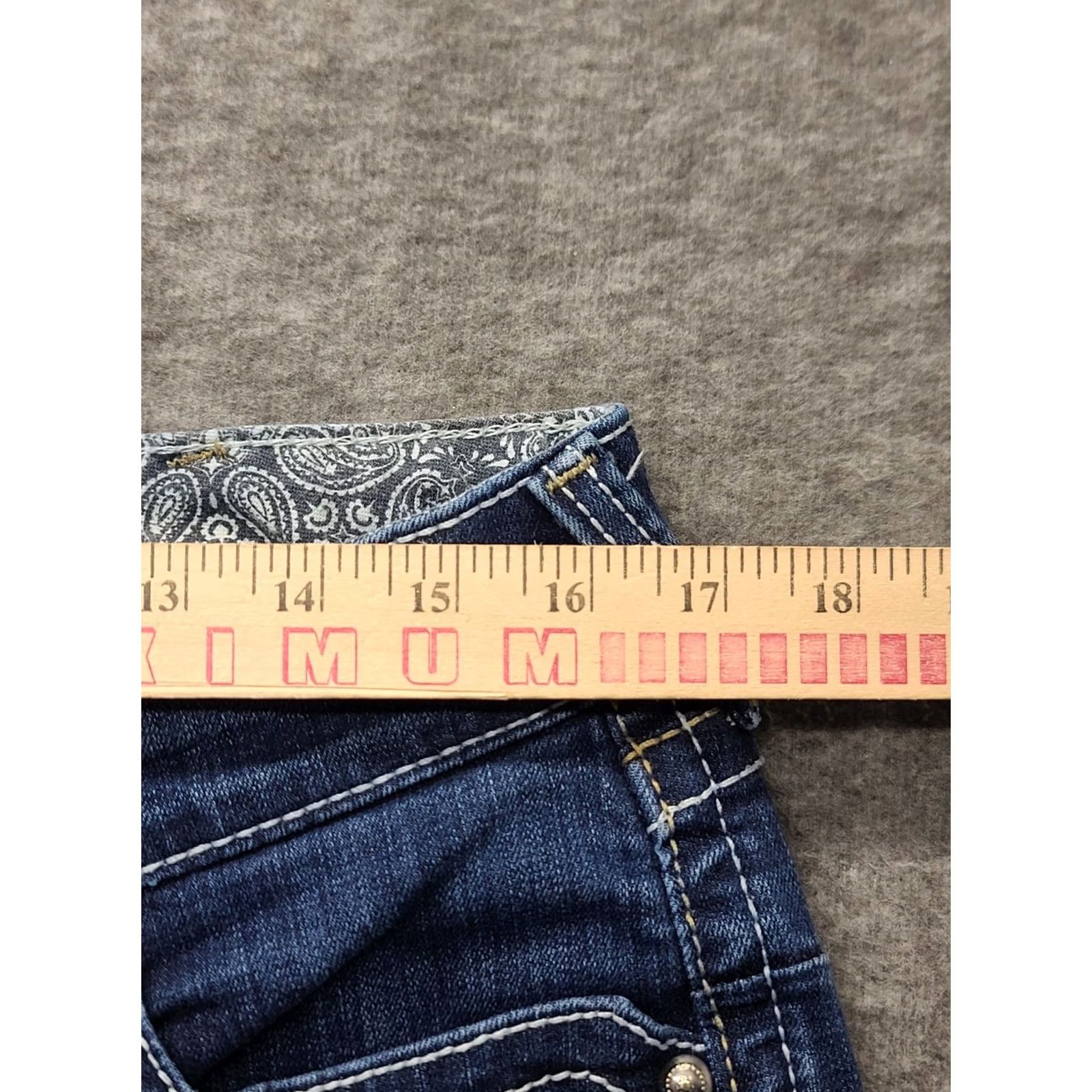 Ariat Ariat REAL Denim Jeans Womens 31 Regular Bootcut Stretch Distressed Blue 5-Pocket Inseam 30in Cowboy Horse Rodeo Model Size 24" / US 00 / IT 34 - 3 Thumbnail