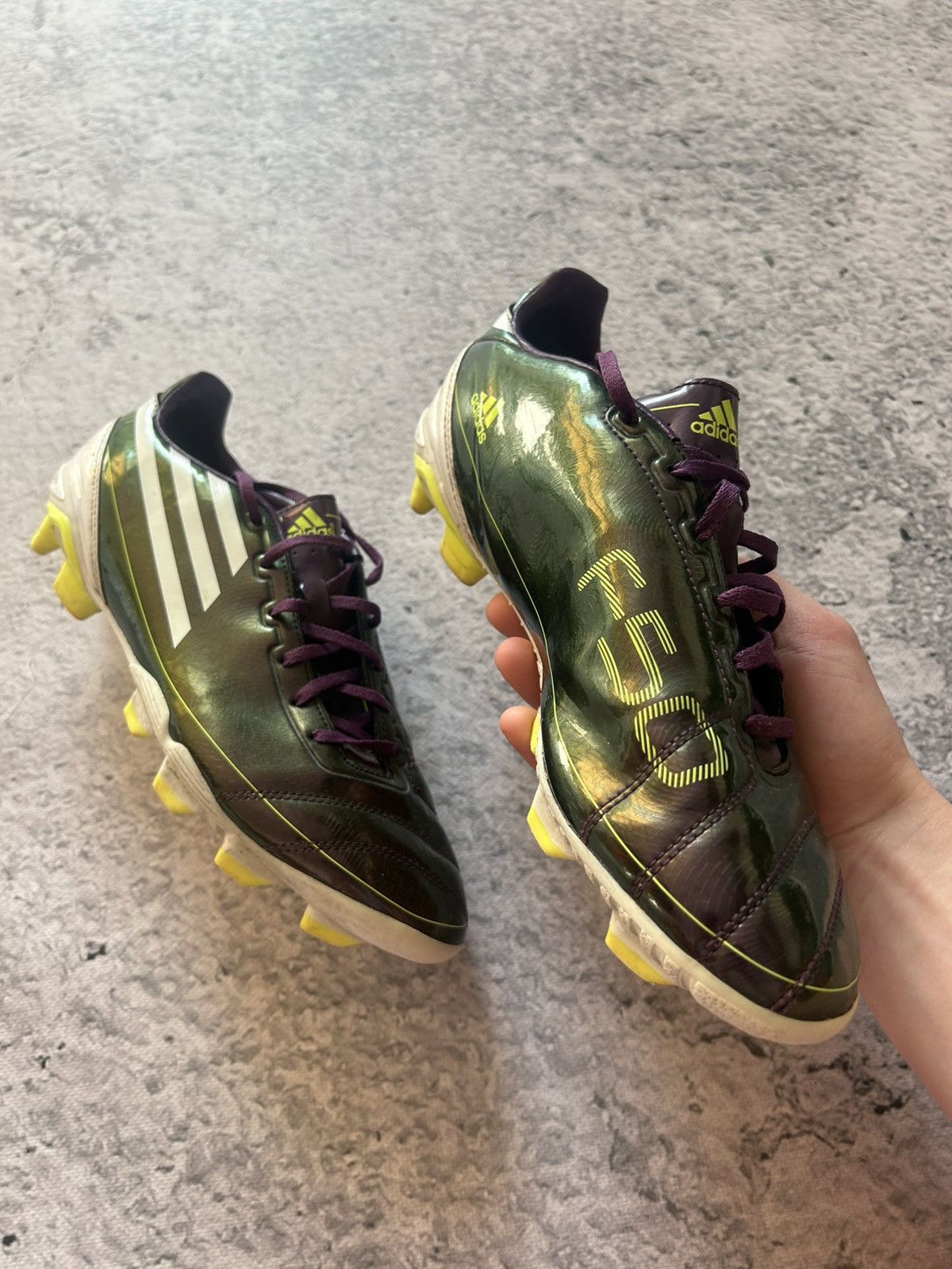 Adidas × Vintage Adidas Football Boots Mens Adizero F10TRX Size US 9 / EU 42 - 4 Thumbnail