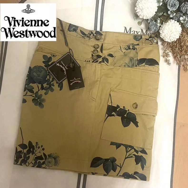 Vivienne Westwood Vivienne Westwood Floral and avian freehand painting. Half Size 26" / US 2 / IT 38 - 5 Thumbnail