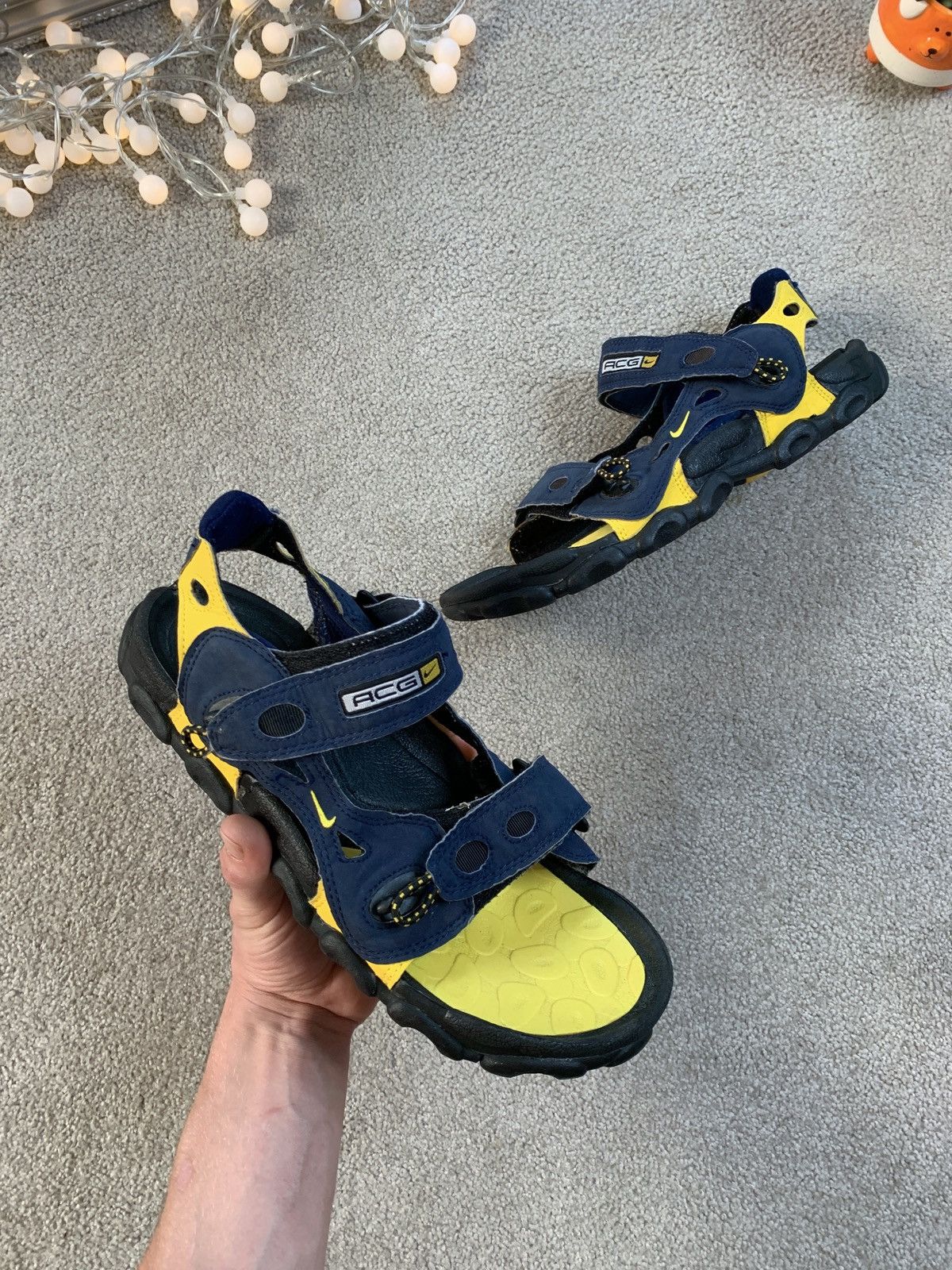Vintage Sandals Nike ACG Strap Sport 90s
