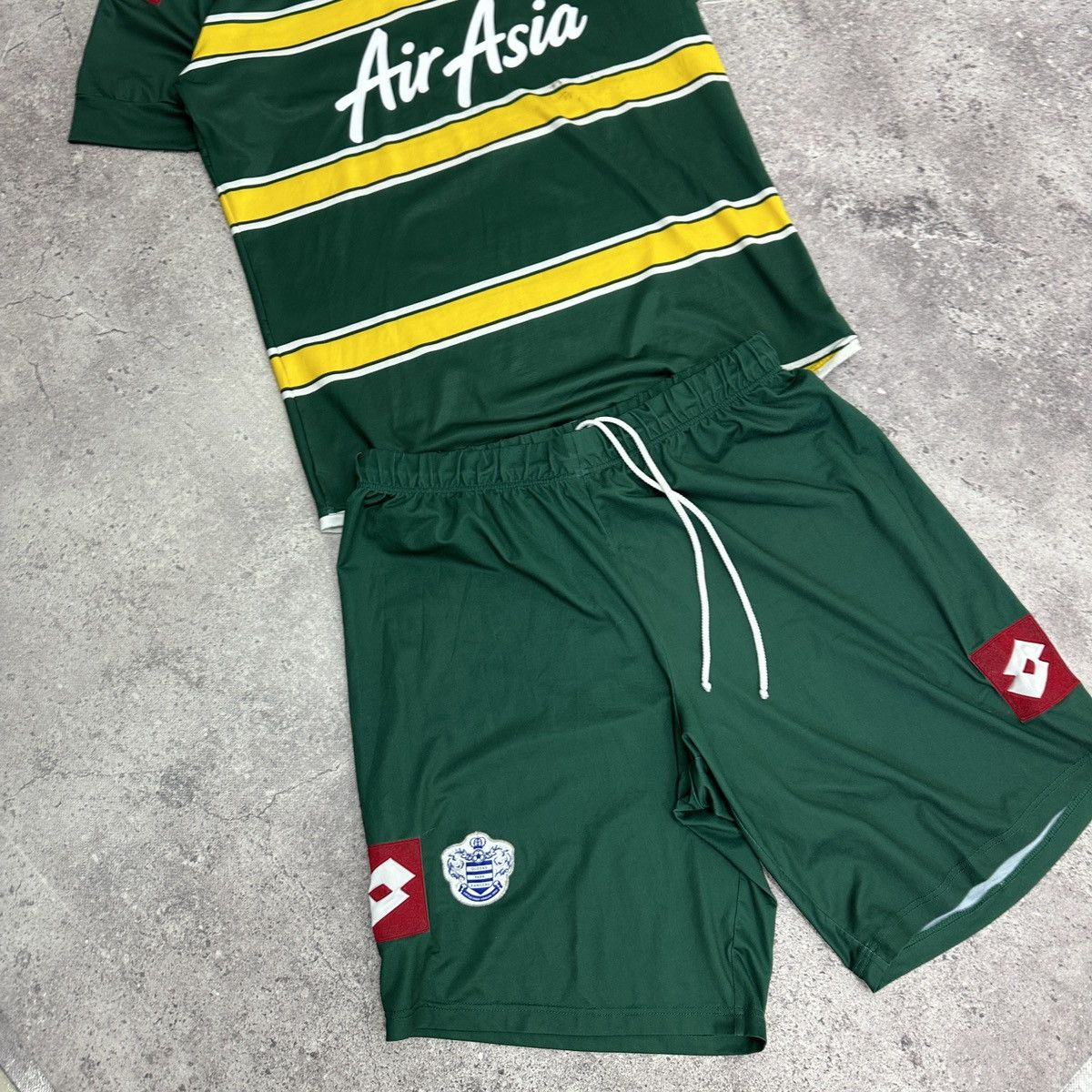 Other Queens park rangers London football set jersey shorts Lotto Size US M / EU 48-50 / 2 - 2 Thumbnail