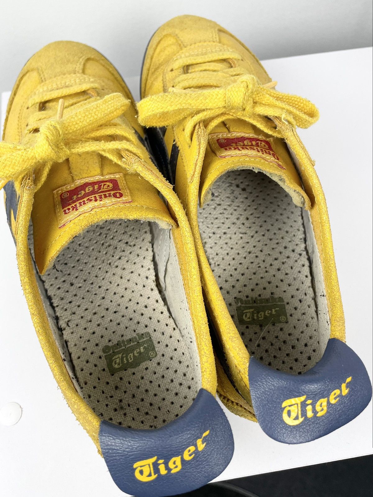 Onitsuka Tiger Vintage Asics Onitsuka Tiger Mexico 66 Yellow Flats Sneakers Size US 9 / EU 42 - 8 Thumbnail