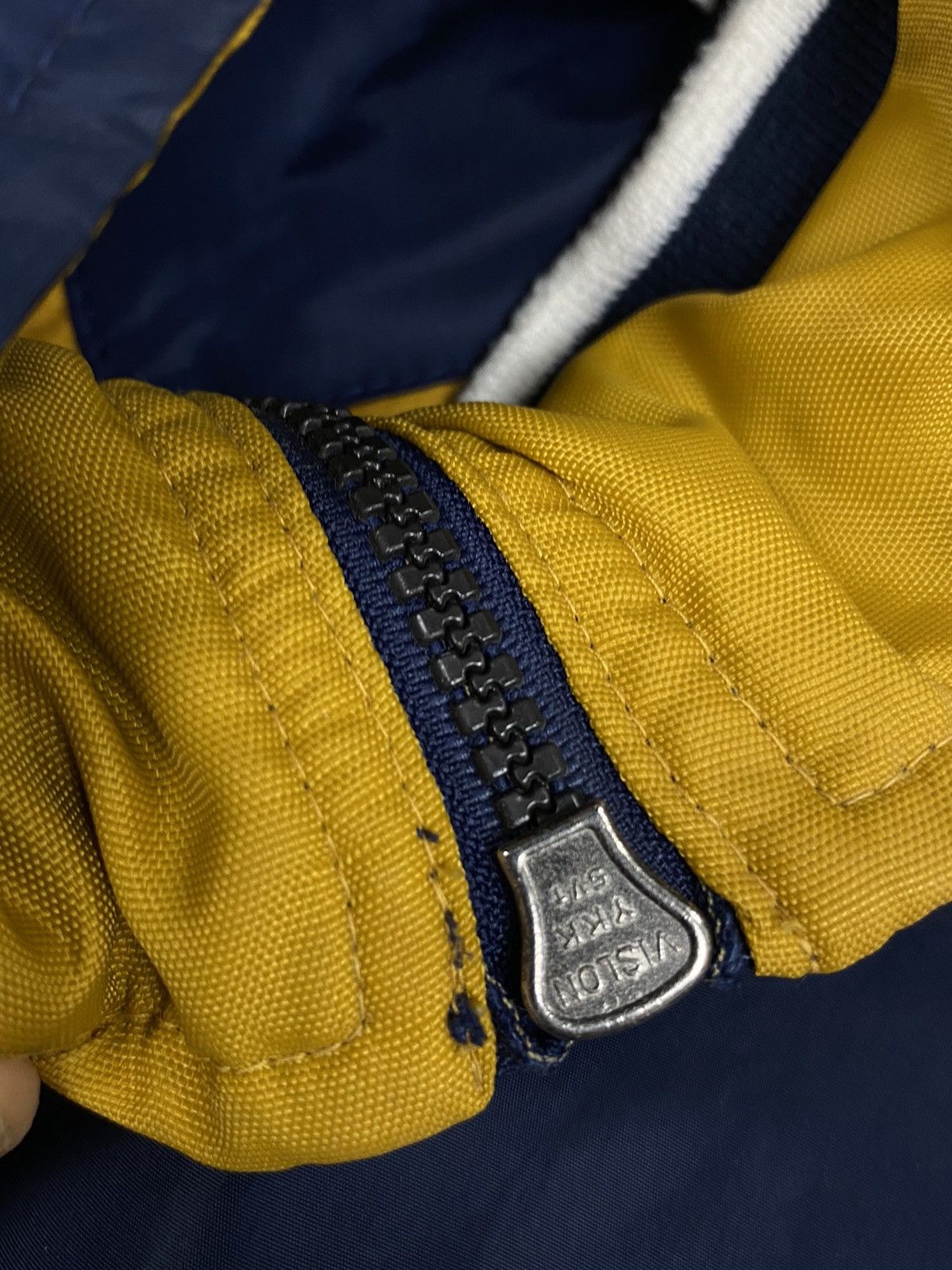 Nike Nike navy jacket vintage rare acg Size US L / EU 52-54 / 3 - 7 Thumbnail