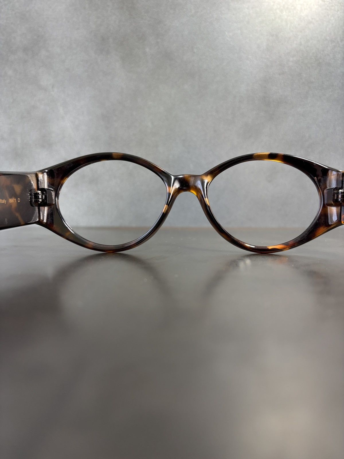 Polaroid Vintage Polaroid Frames Made in Italy Oval Oversized 90s 80s Size ONE SIZE - 15 Thumbnail