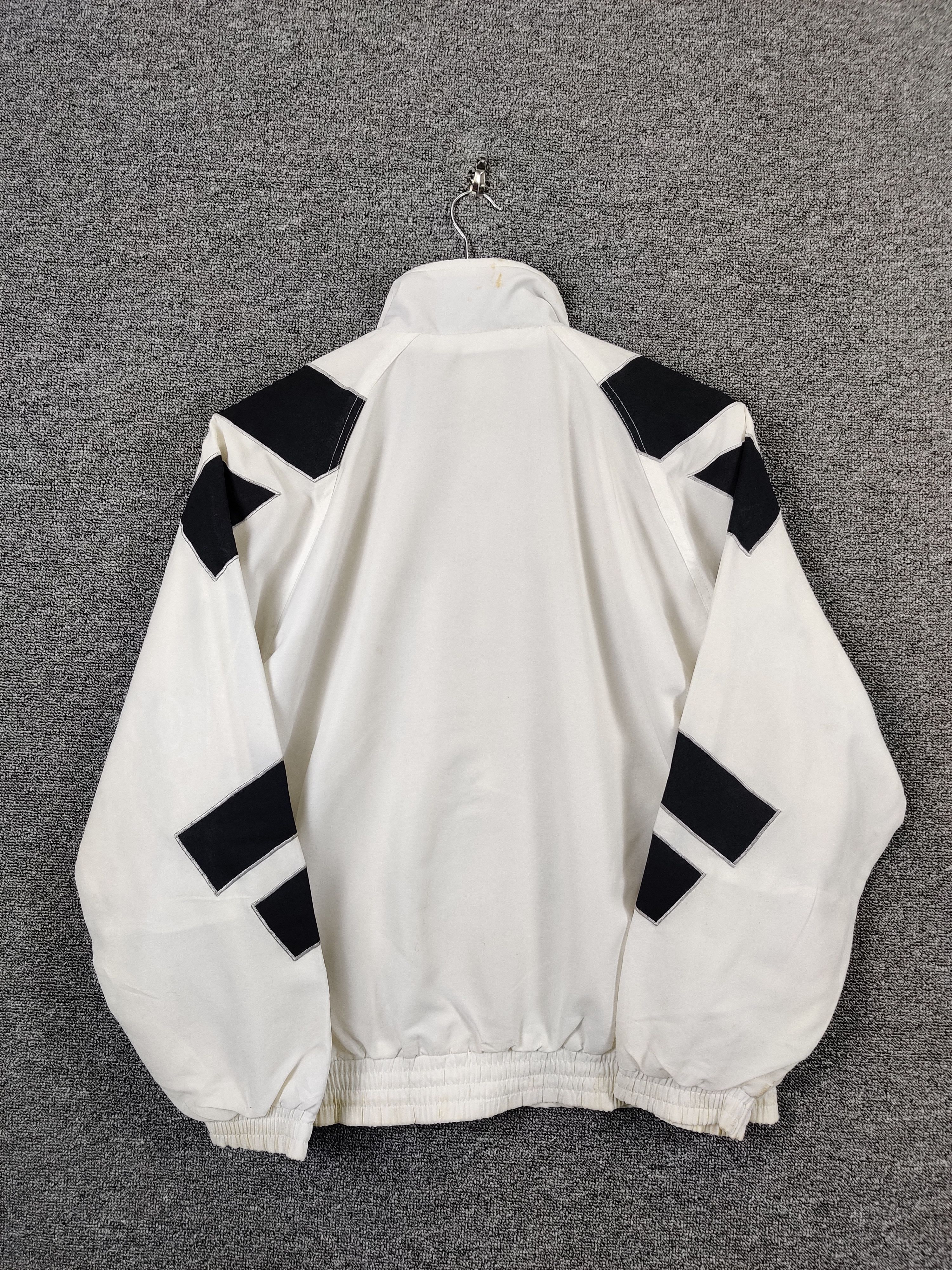 Adidas Vintage 90's Adidas Windbreaker Light Jacket Size US S / EU 44-46 / 1 - 5 Thumbnail