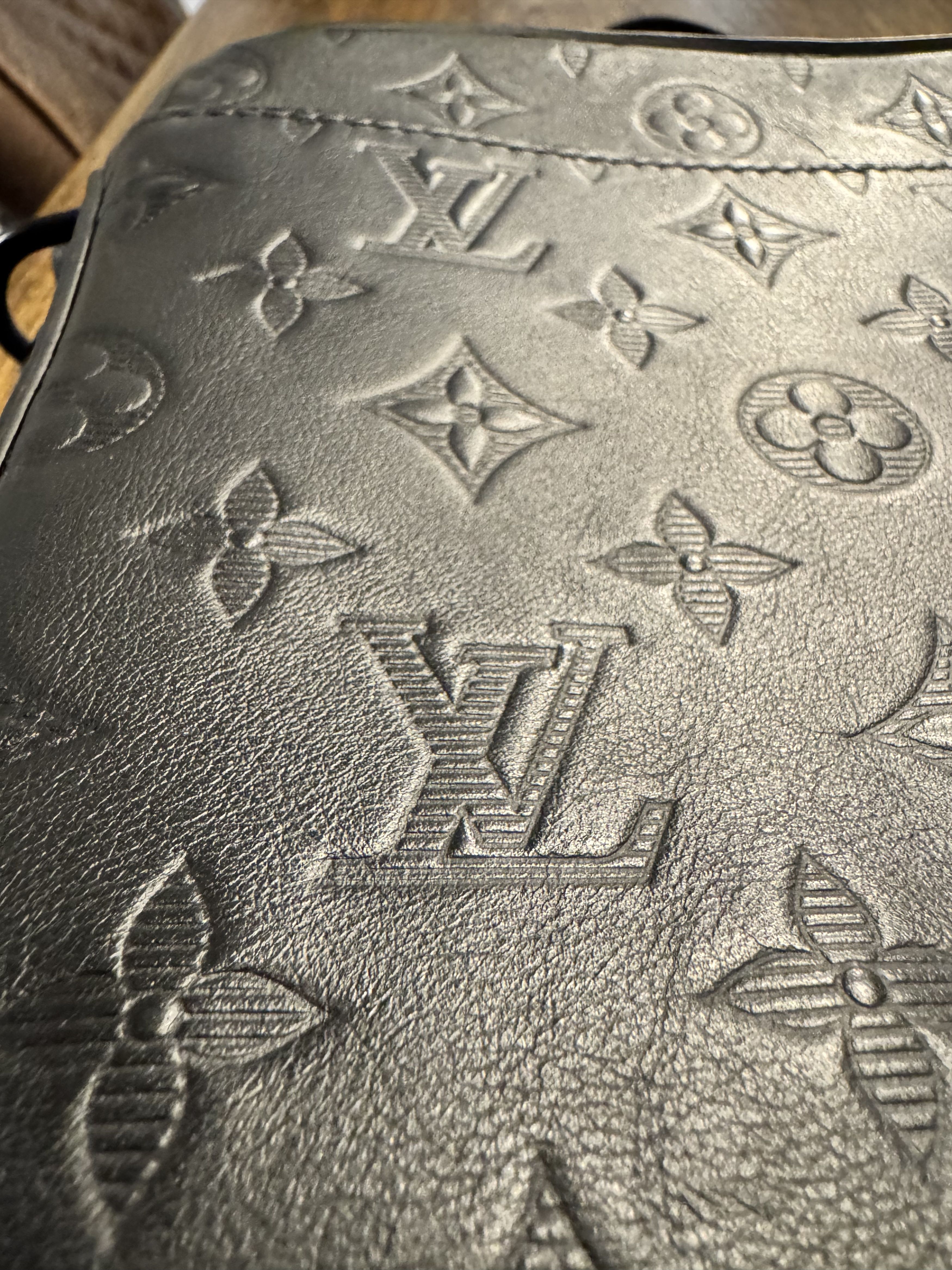 Louis Vuitton Louis Vuitton Leather Duo Messenger Size ONE SIZE - 2 Thumbnail