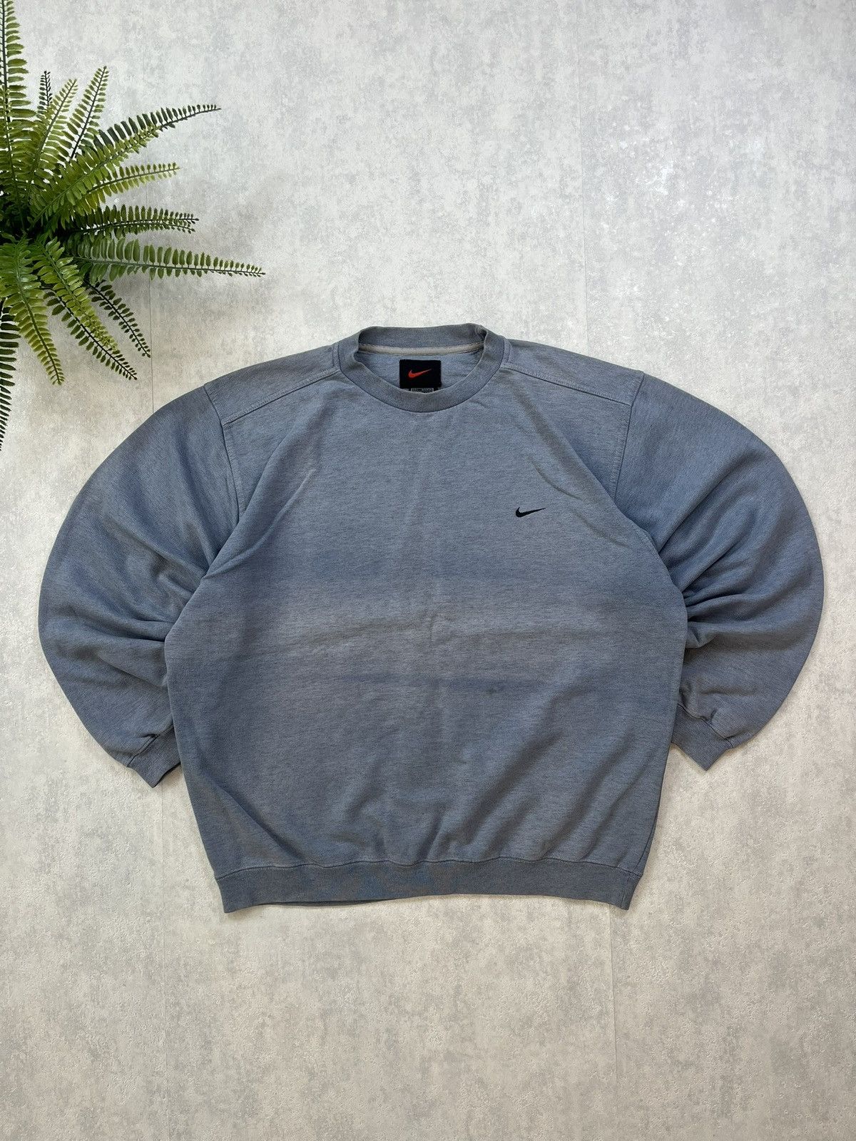 Nike × Vintage 90s Nike Swoosh Vintage Y2K Oversized Faded Blank Sweatshirt Size US L / EU 52-54 / 3 - 1 Thumbnail