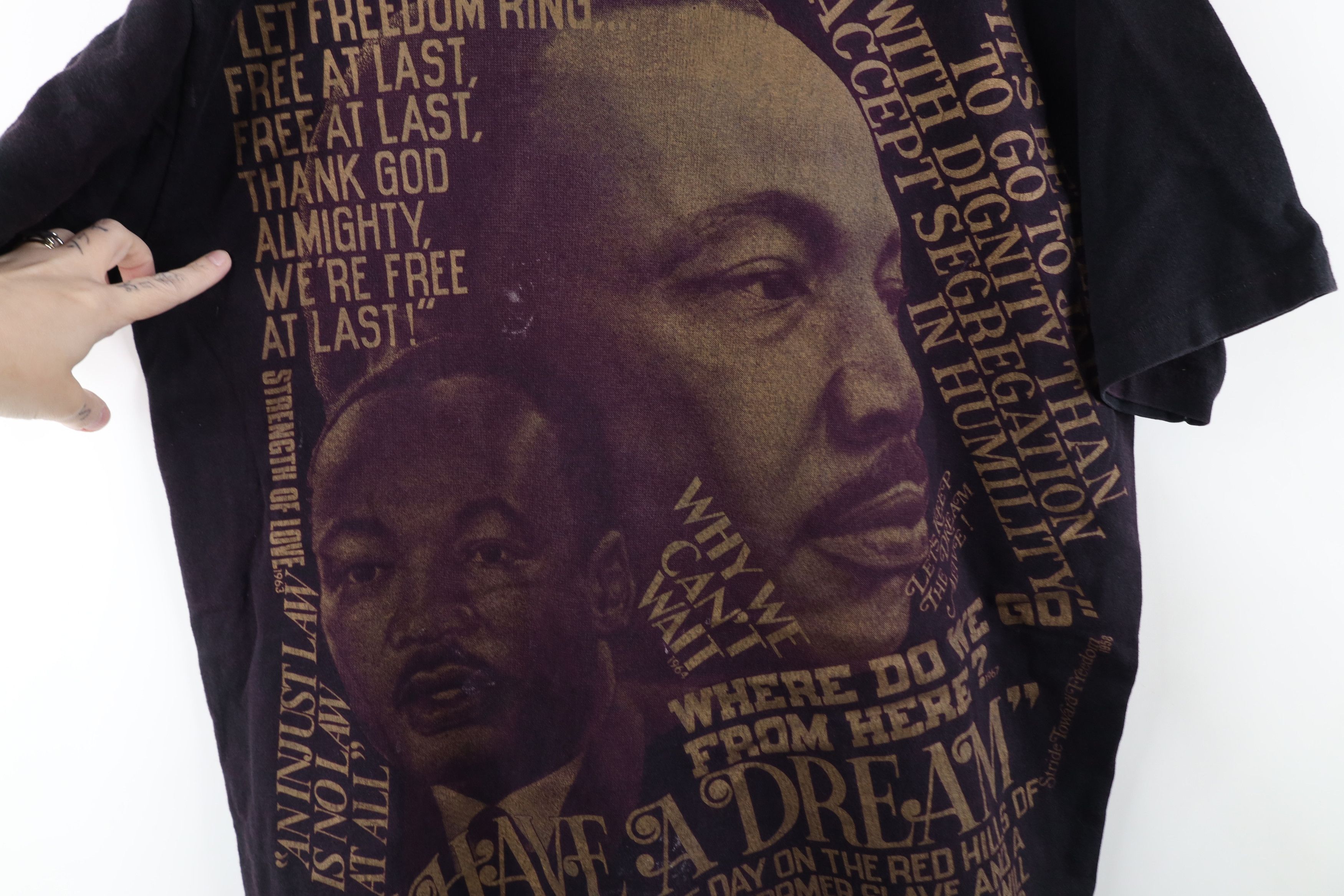 Vintage Vintage 90s Martin Luther King Jr All Over Print T-Shirt Size US XL / EU 56 / 4 - 7 Thumbnail