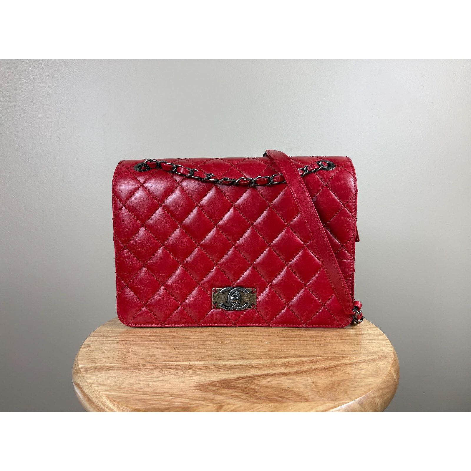 Chanel Authentic Chanel Matelasse Red Calfskin Cocomark Shoulder Size ONE SIZE - 1 Thumbnail