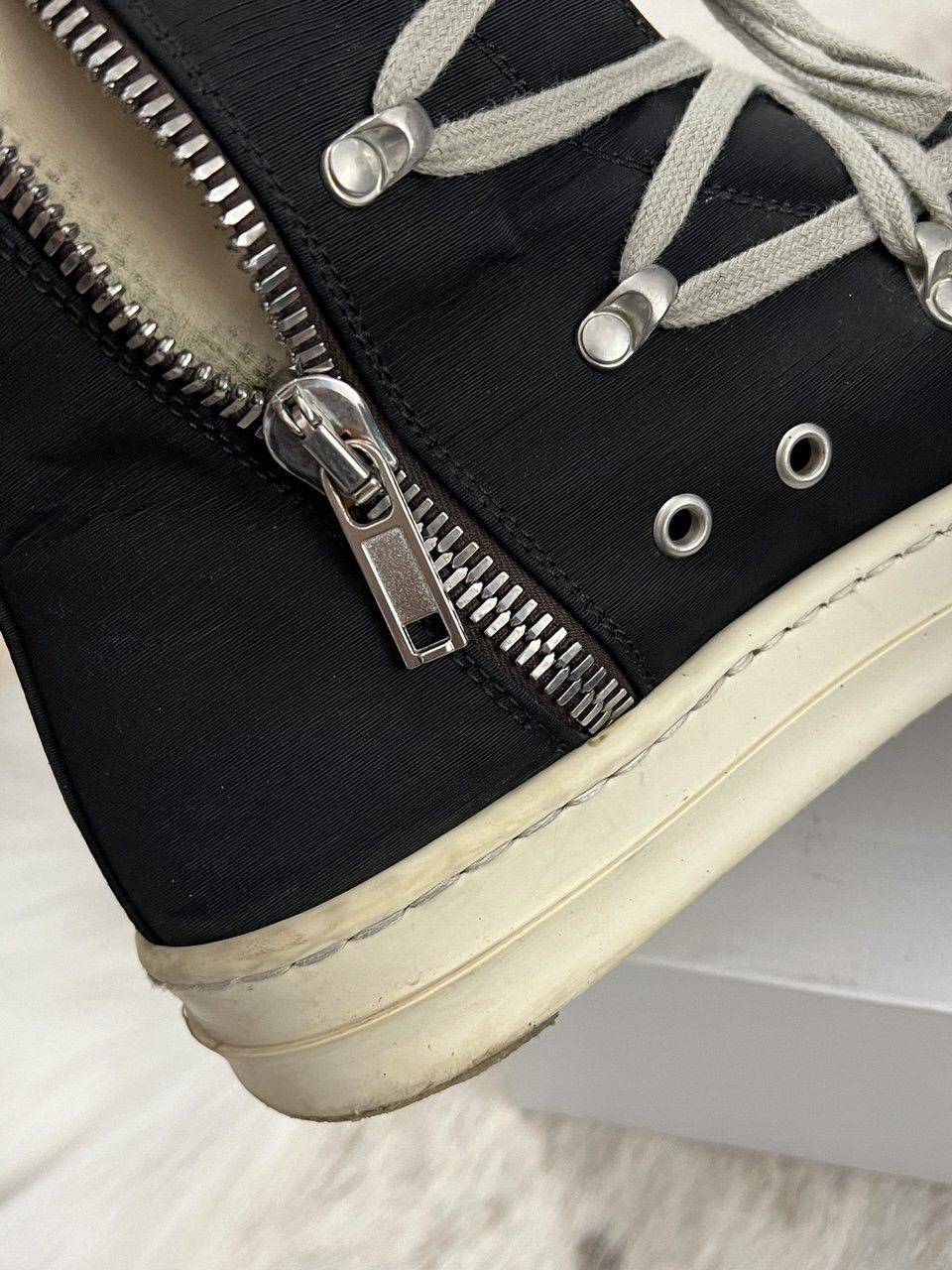 Rick Owens Drkshdw Rick Owens Drkshdw Hexagram High-Top Sneakers Black/milk Size US 10 / EU 43 - 9 Thumbnail