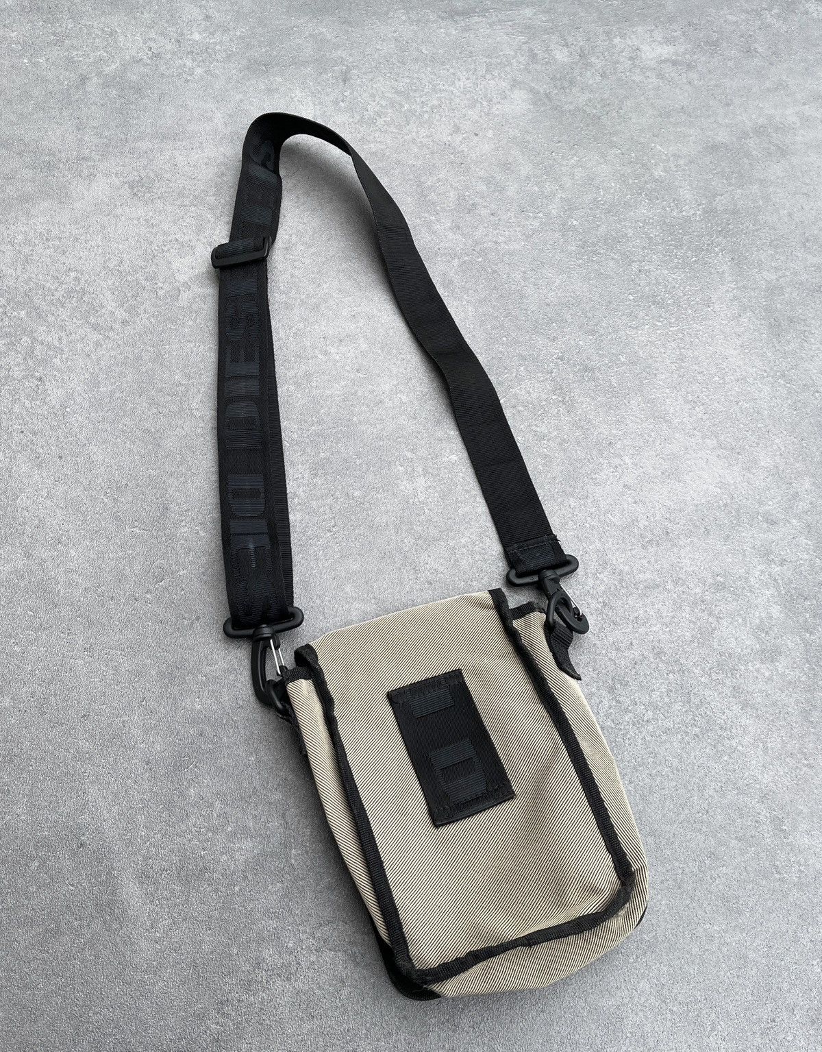 Diesel × Japanese Brand 🔥2000’s DIESEL Big Logo Crossbody Bag Size ONE SIZE - 3 Thumbnail
