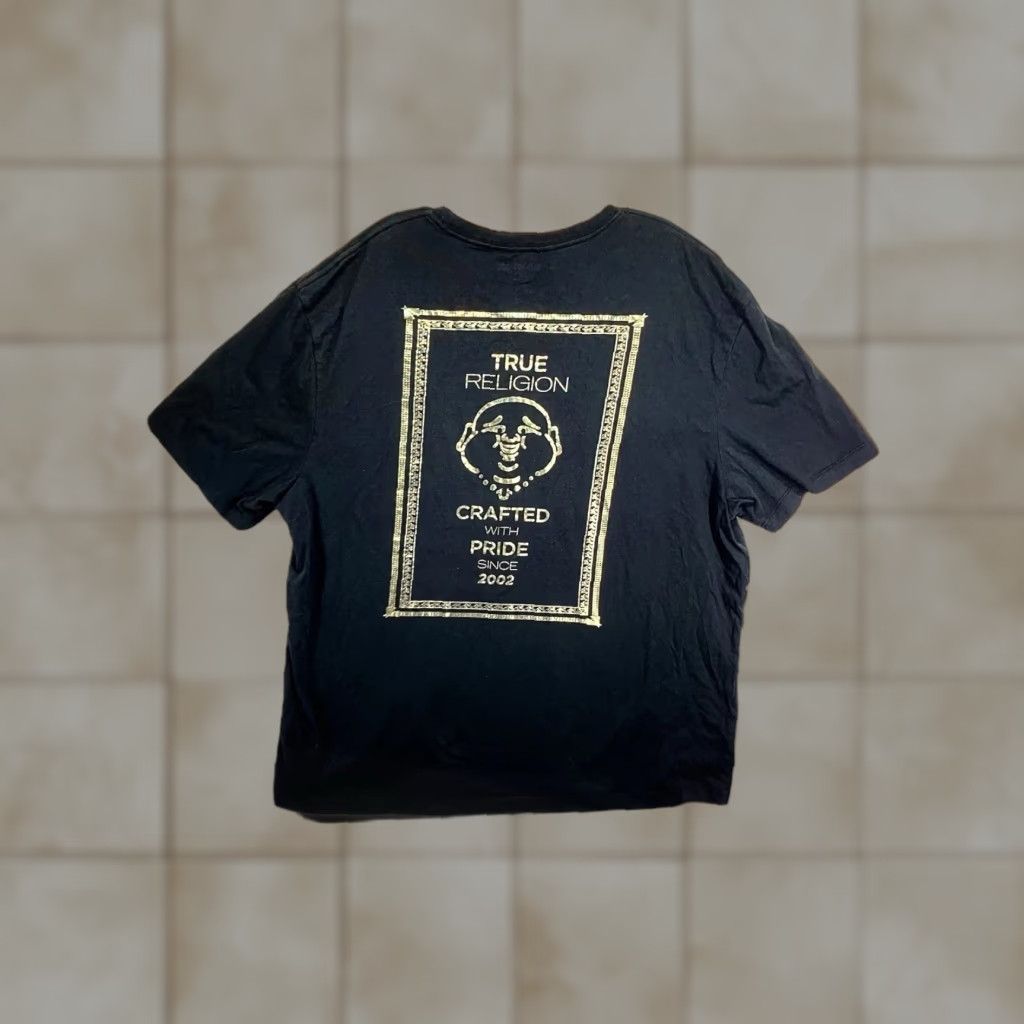 True Religion VINTAGE True Religion Men's T-Shirt XL Black Gold Foil Graphic Crew Neck Relaxed Fit Cotton All Seasons Size US XL / EU 56 / 4 - 1 Thumbnail