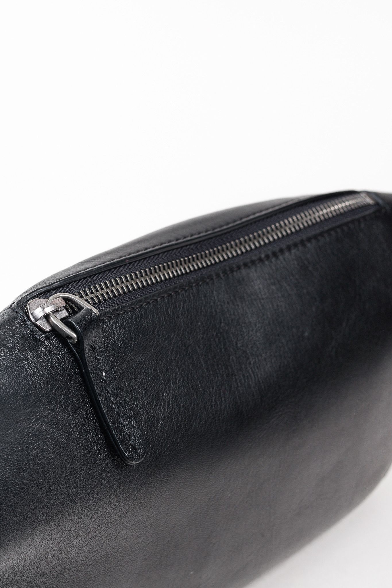 Brunello Cucinelli Brunello Cucinelli Black Leather Monili Crossbody Belt Bag Size ONE SIZE - 8 Thumbnail