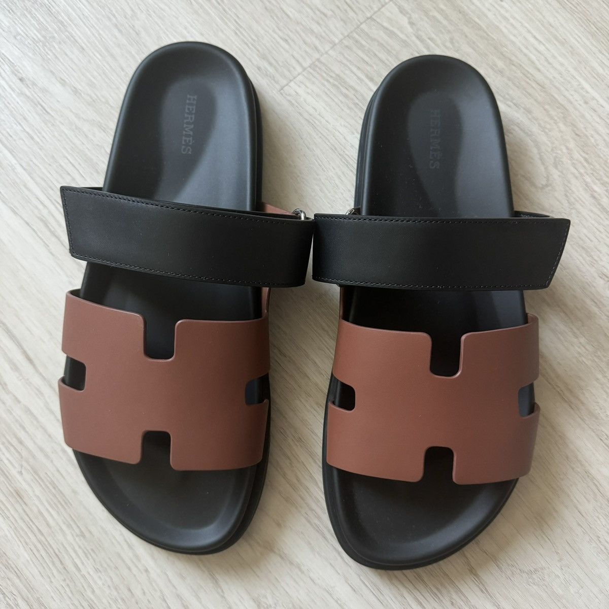 Hermes Hermes Chypre Sandal Rouge Sepia Noir Calfskin Size US 9 / EU 42 - 2 Thumbnail