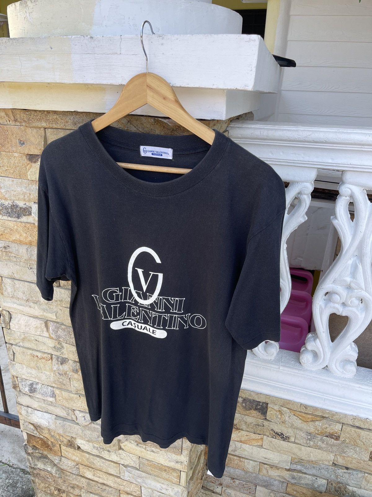 Gianni Valentino × Valentino × Vintage Last Drop🔥Rare🔥Vintage 90s Gianni Valentino Big Logo T-Shirt Size US L / EU 52-54 / 3 - 3 Thumbnail