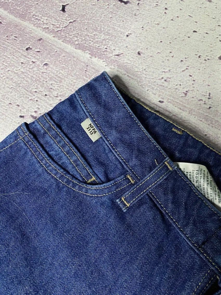 Carhartt Women’s Y2K Carhartt FR Thrashed Denim Carpenter Jeans Size 28" / US 6 / IT 42 - 8 Thumbnail