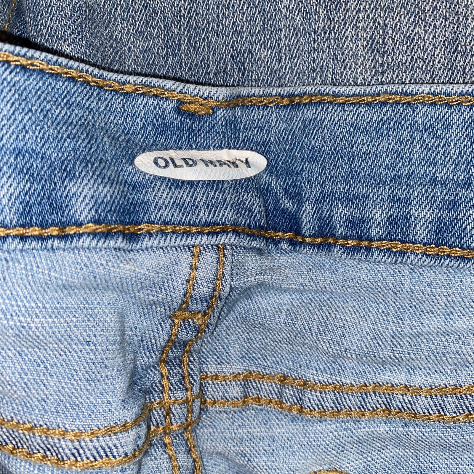 Old Navy Old Navy Light Wash Blue Denim Cuffed Jeans Shorts Size 4 Size 27" / US 4 / IT 40 - 4 Thumbnail