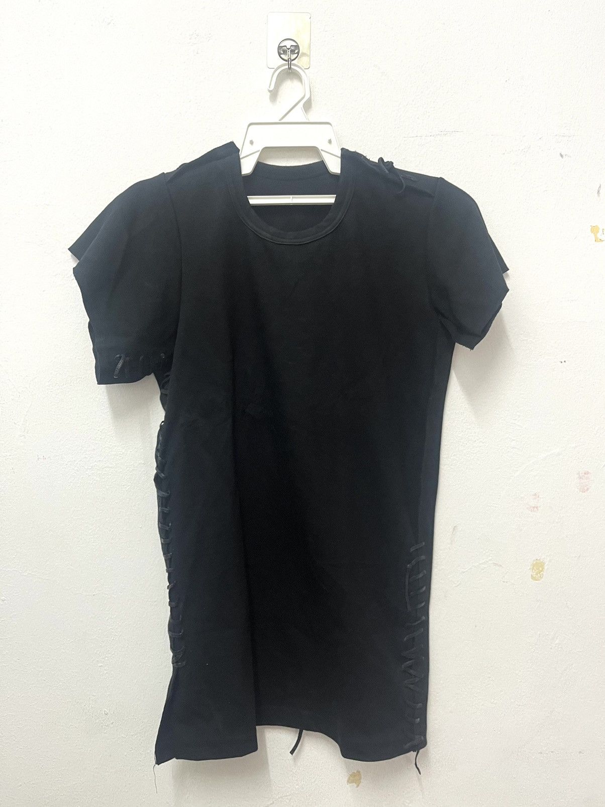 Comme des Garcons × Japanese Brand × Vintage Comme Des Garcons Femme RunWay Black T-shirt Size US S / EU 44-46 / 1 - 1 Thumbnail