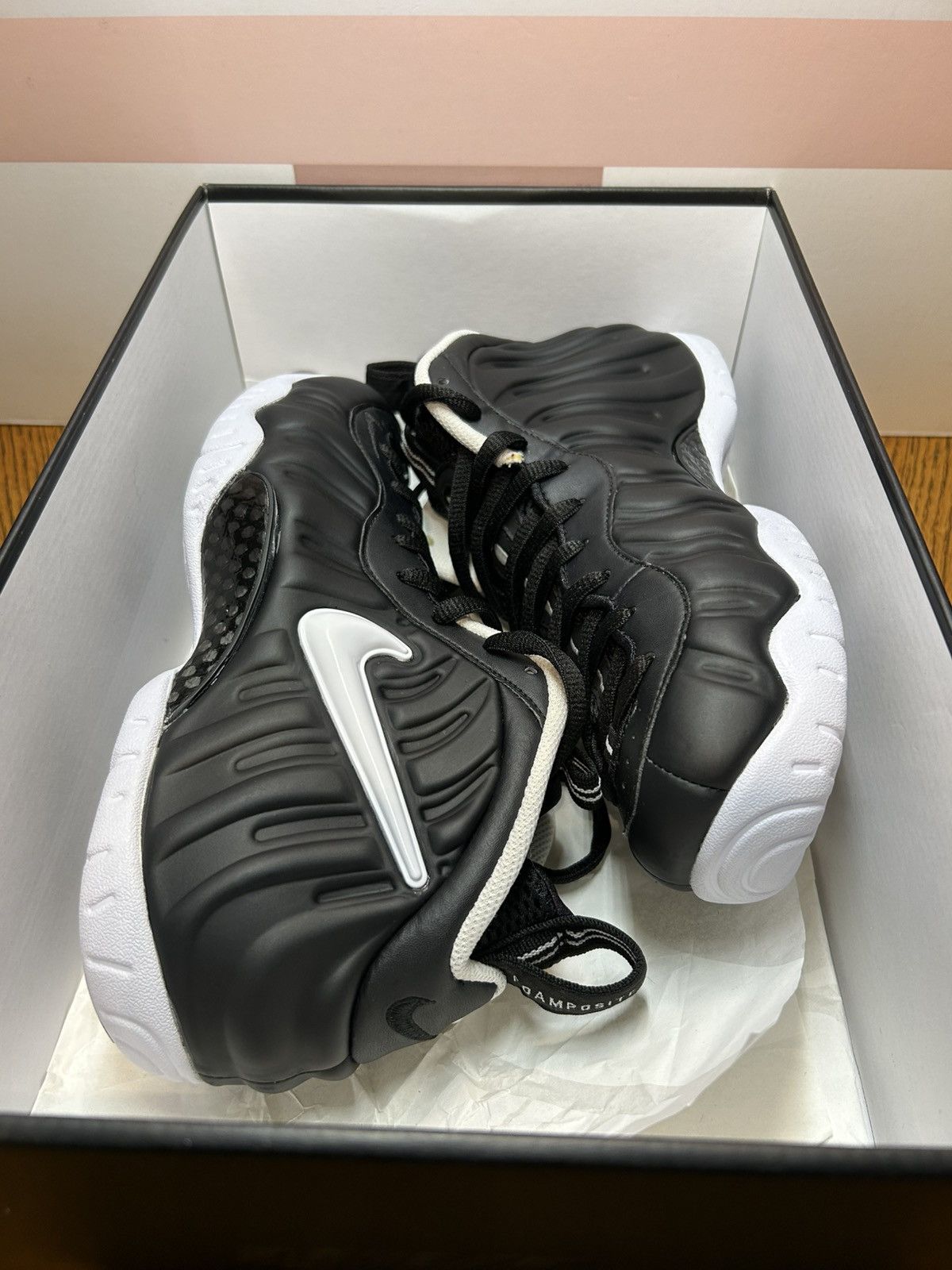 Nike Size 8 - Nike Air Foamposite Pro Dr. Doom Anthracite 2016 Size US 8 / EU 41 - 4 Thumbnail