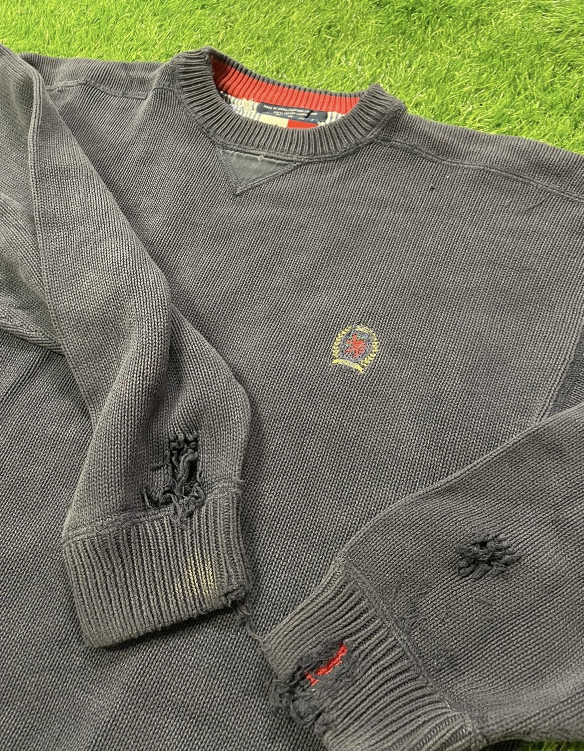 Tommy Hilfiger × Vintage Vintage Tommy Hilfiger Crewneck Size Large Size US L / EU 52-54 / 3 - 2 Thumbnail