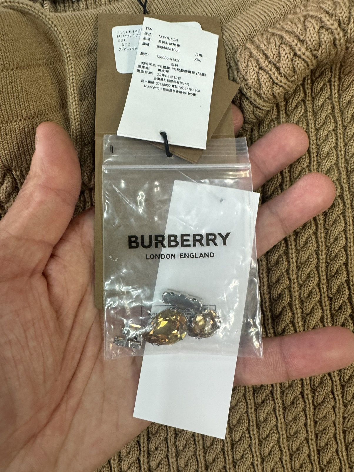 Burberry Brand New Burberry Beige Rhinestone Shorts Size US 44 / EU 60 - 7 Thumbnail