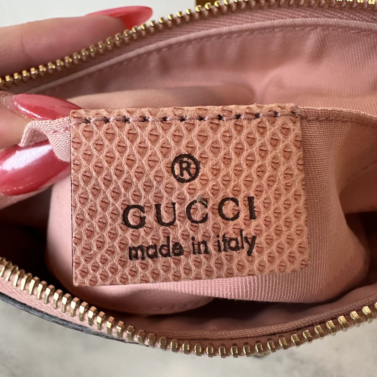 Gucci RARE Vintage Gucci Monogram Pochette with Bee Charm Size ONE SIZE - 12 Thumbnail