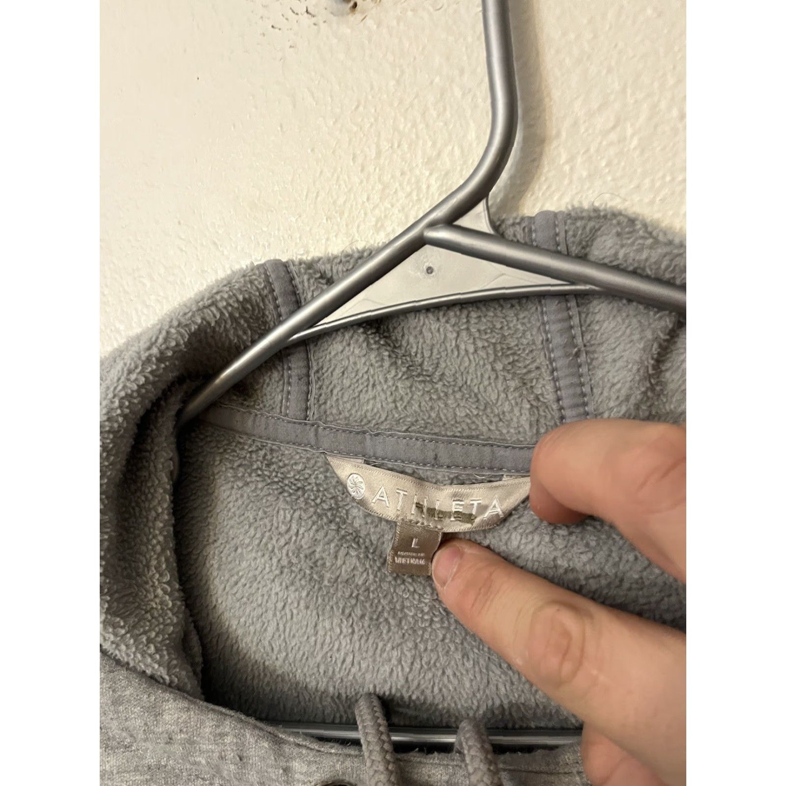Athleta Athleta Hoodies Power Gray LONG SLEEVE Pullover Casual Athleisure Women L Size L / US 10 / IT 46 - 2 Thumbnail