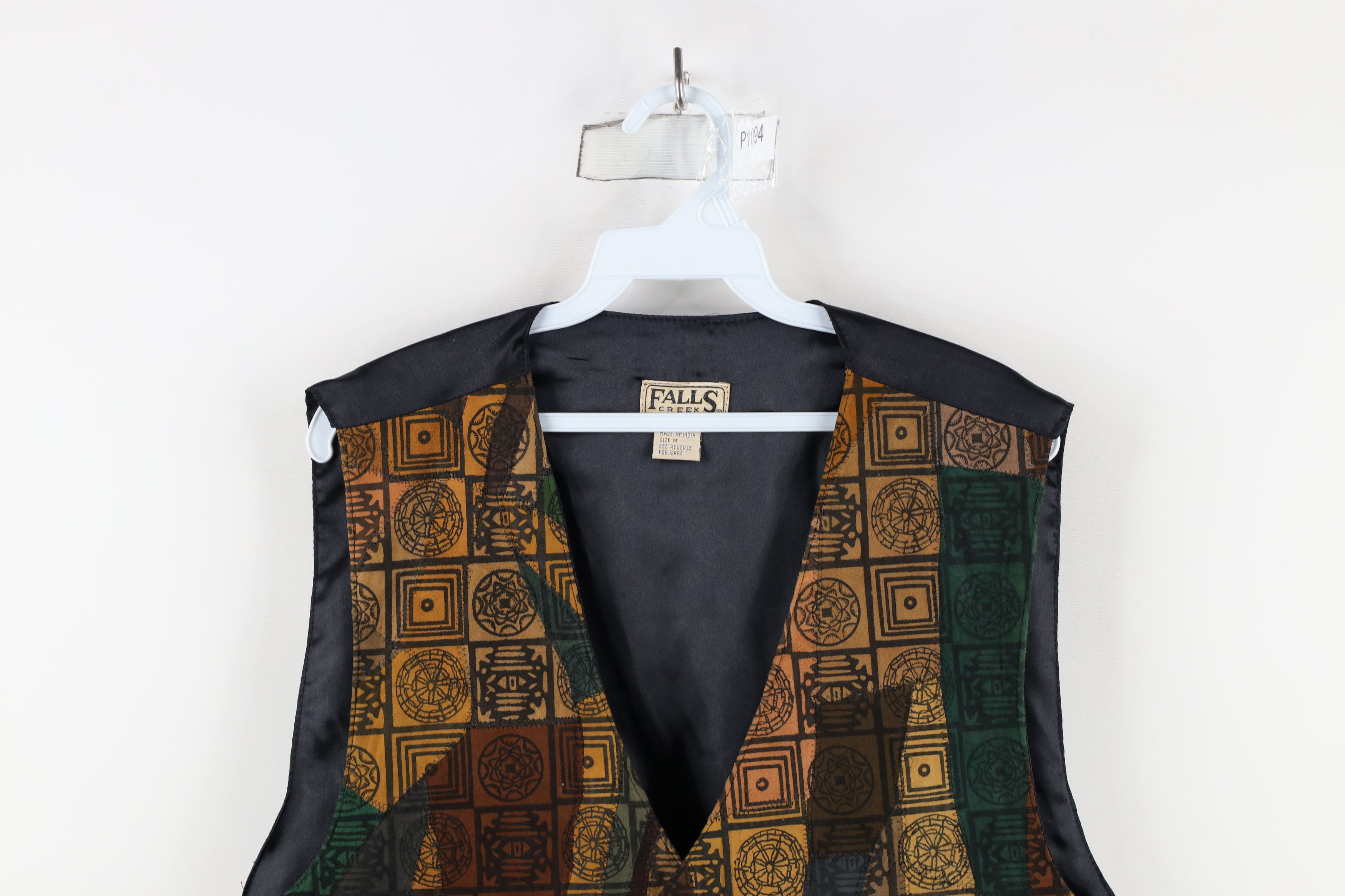 Vintage Vintage 90s Streetwear Geometric Patchwork Buckle Back Vest Size US M / EU 48-50 / 2 - 2 Thumbnail