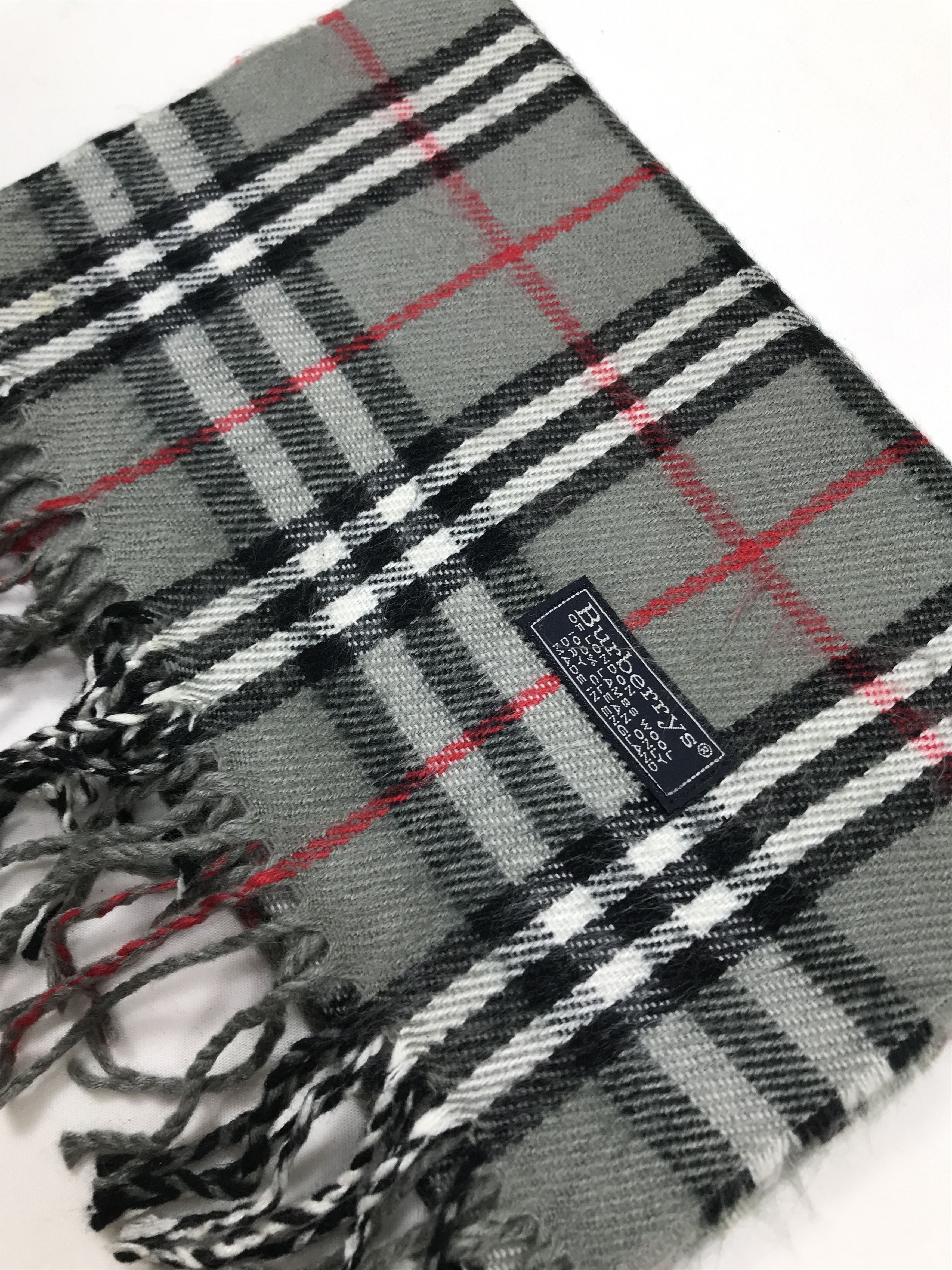 Burberry Burberry Scarf / Muffler / Neckwear Size ONE SIZE - 1 Thumbnail