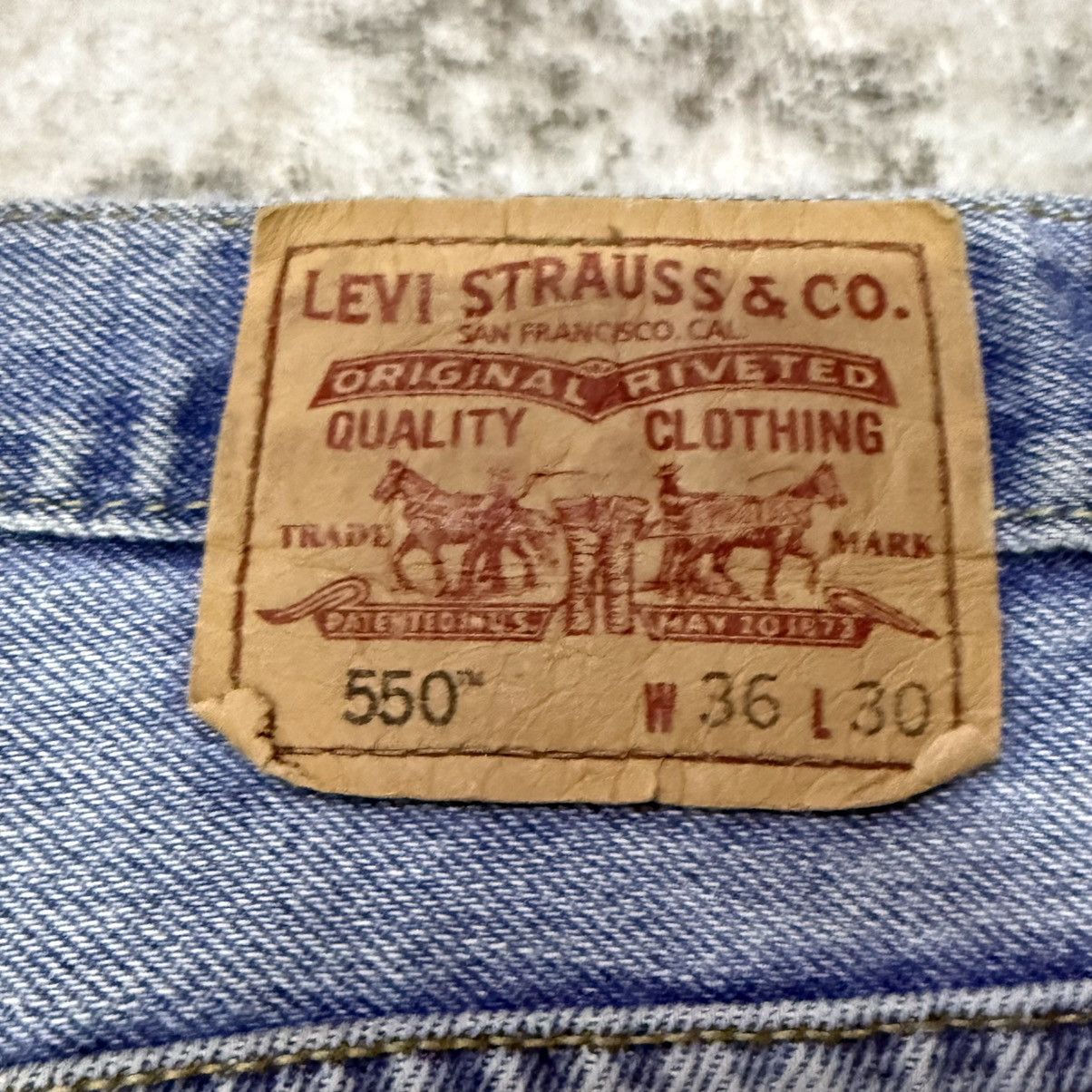 Levi's Vintage Levis 550 Relaxad Fit Distressed Fade Jeans Size US 36 / EU 52 - 11 Thumbnail