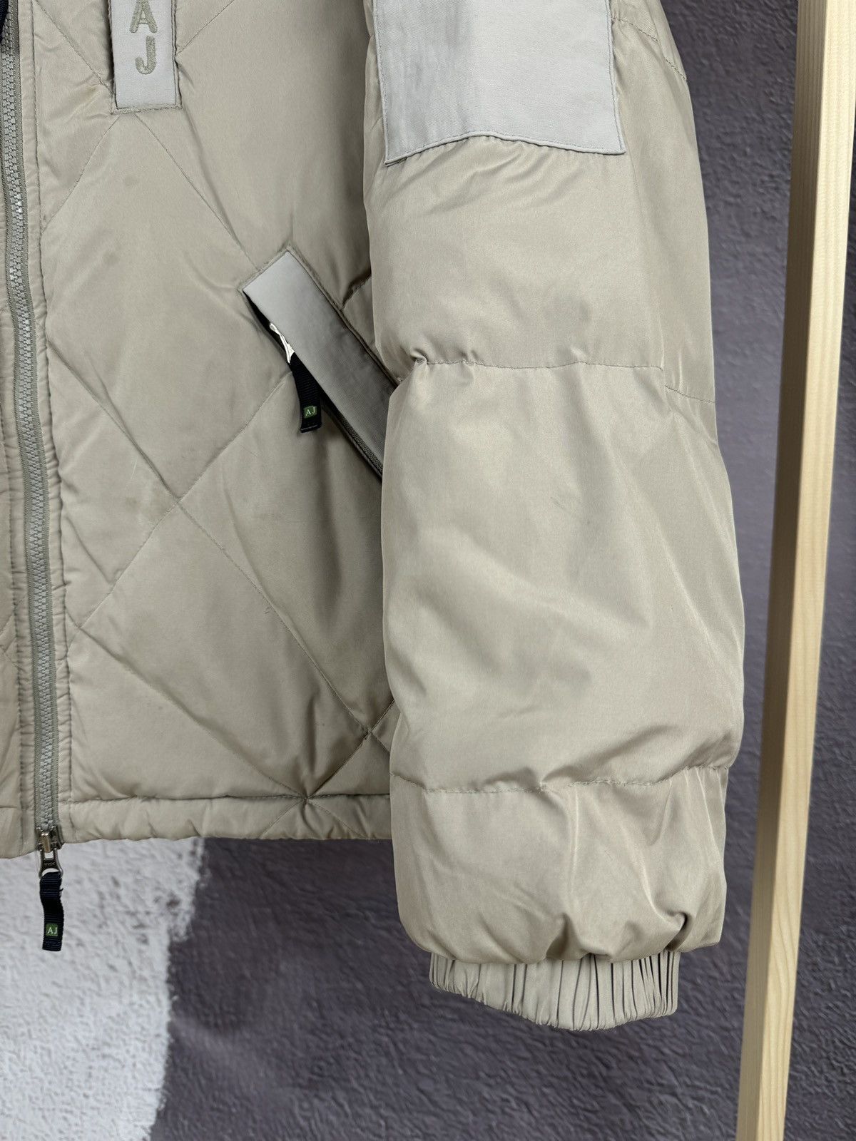 Armani Armani Jeans vintage beige used distressed down jacket Size US XL / EU 56 / 4 - 4 Thumbnail