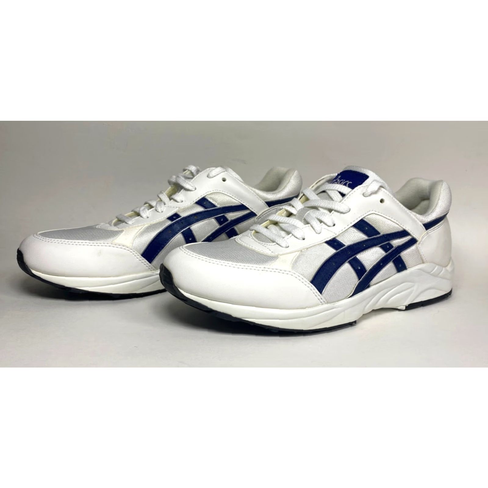 Asics NOS ASICS Gel TN690 Run 1 White Navy Sneaker Mens 10 90s Vintage Shoes Gel TN690 Run Size US 10 / EU 43 - 3 Thumbnail