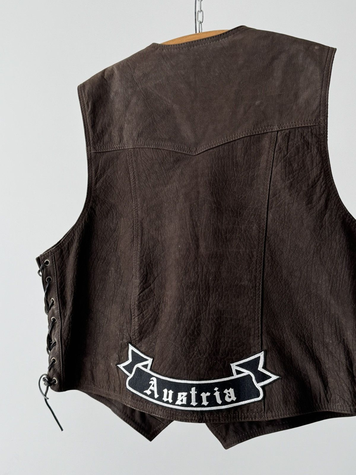 Harley Davidson × Vintage Vintage 90s Harley-Davidson European Patches Leather Vest Size US XXL / EU 58 / 5 - 5 Thumbnail