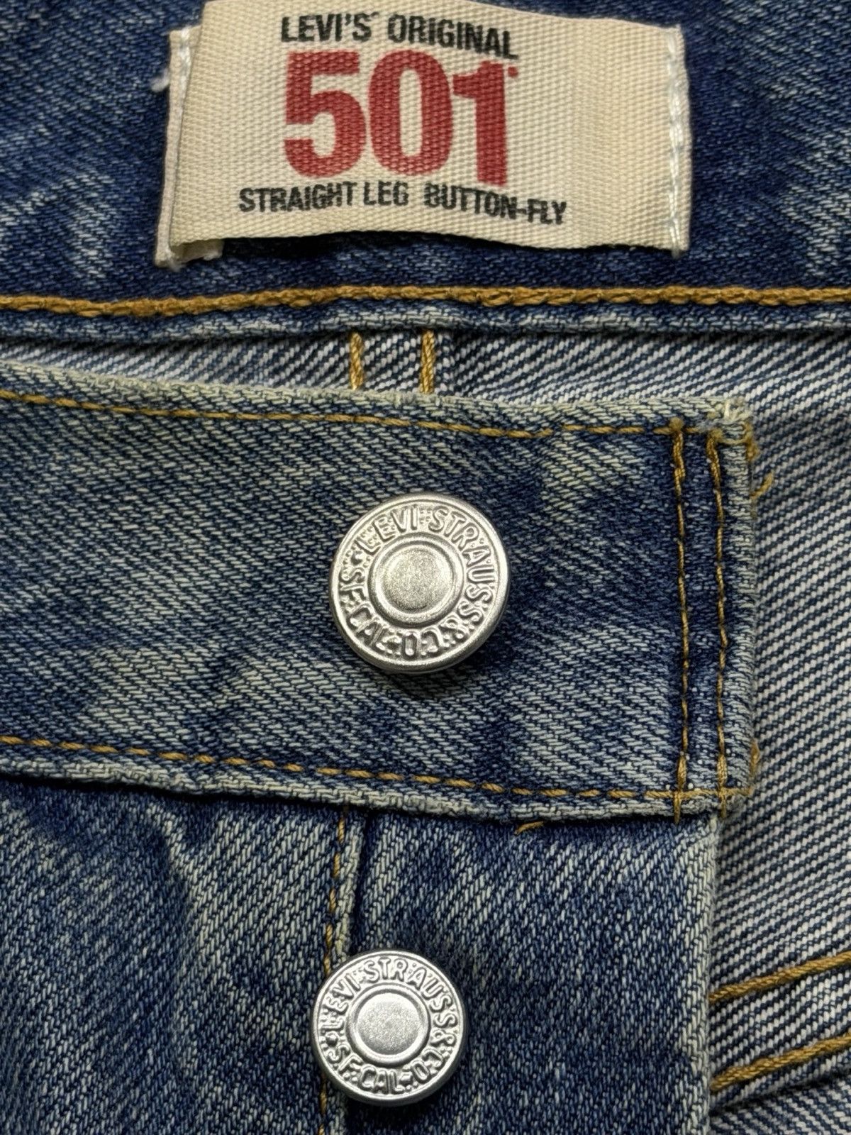 Levi's Vintage Levi’s 501 Original Straight Leg Button Fly | W35 Size US 35 - 9 Thumbnail