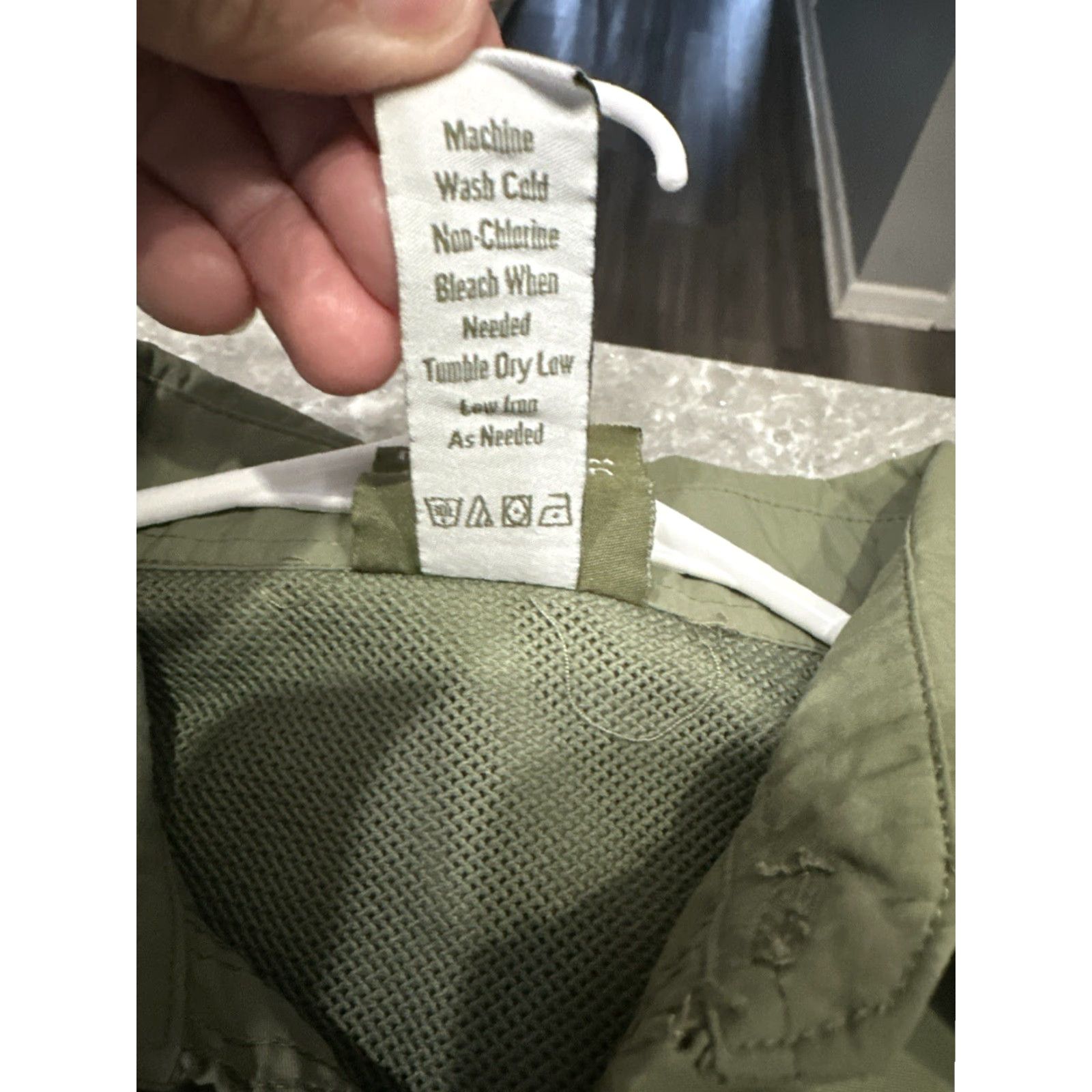 Hunter Ducks Unlimited Men's Hunter Olive Green Lightweight Vented Button-Down XL Shirt Size US XL / EU 56 / 4 - 5 Thumbnail