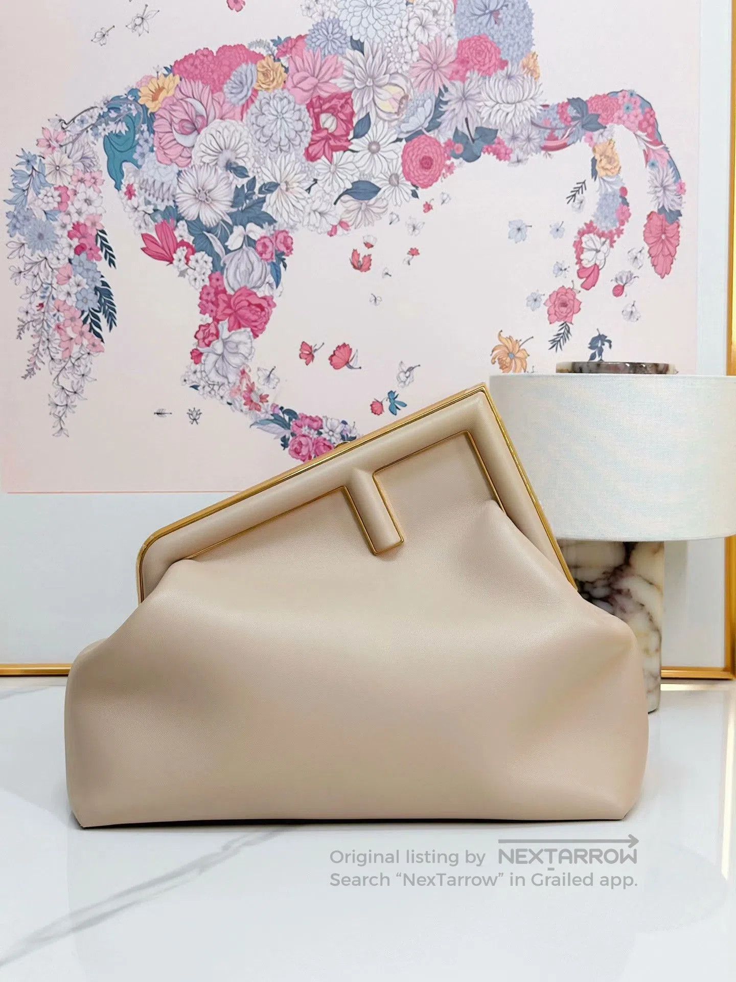 Fendi Fendi First Lambskin Cloud Bag. Size ONE SIZE - 1 Thumbnail