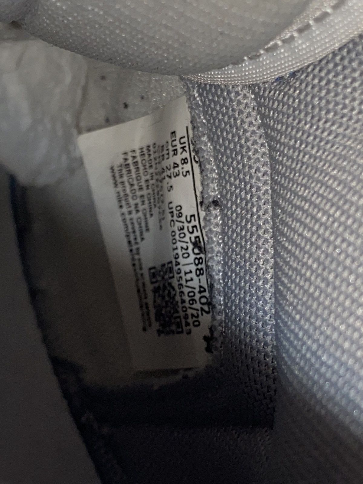 Jordan Brand × Nike Jordan 1 Retro High Hyper Royal Smoke Grey Size US 9.5 / EU 42-43 - 10 Thumbnail