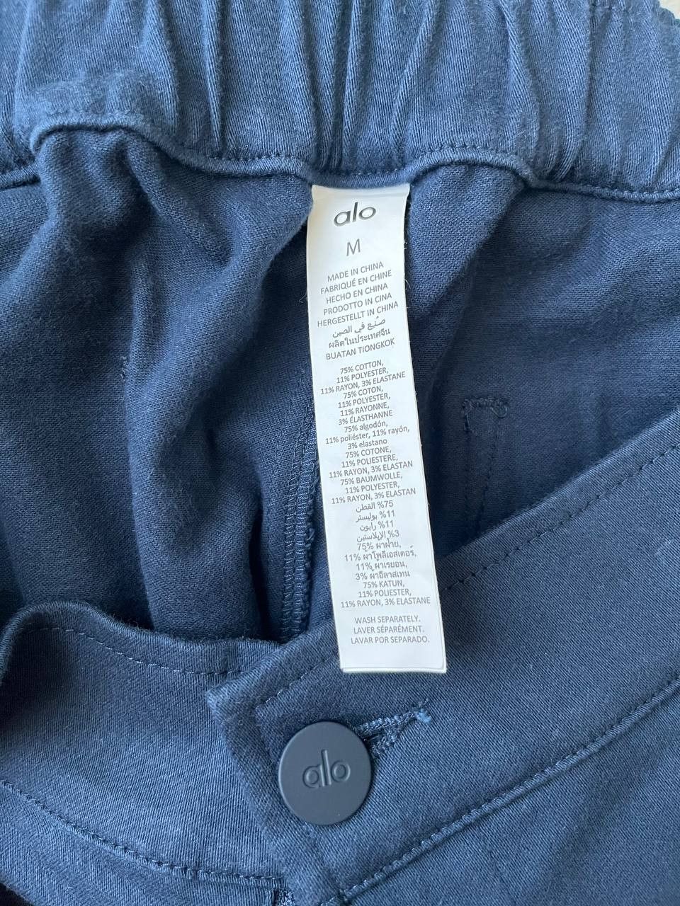 Alo ALO YOGA HIGH WAIST ROAD TRIP NAVY PANTS TROUSERS Size US 32 / EU 48 - 3 Thumbnail